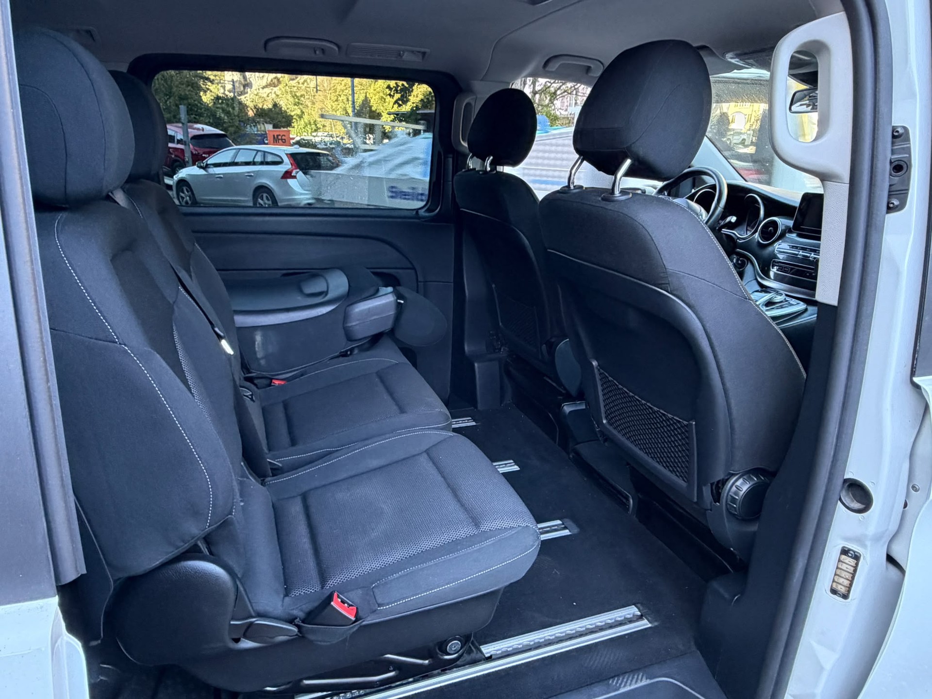 MERCEDES-BENZ V 250 d lang 4Matic 7G-Tronic-image-5