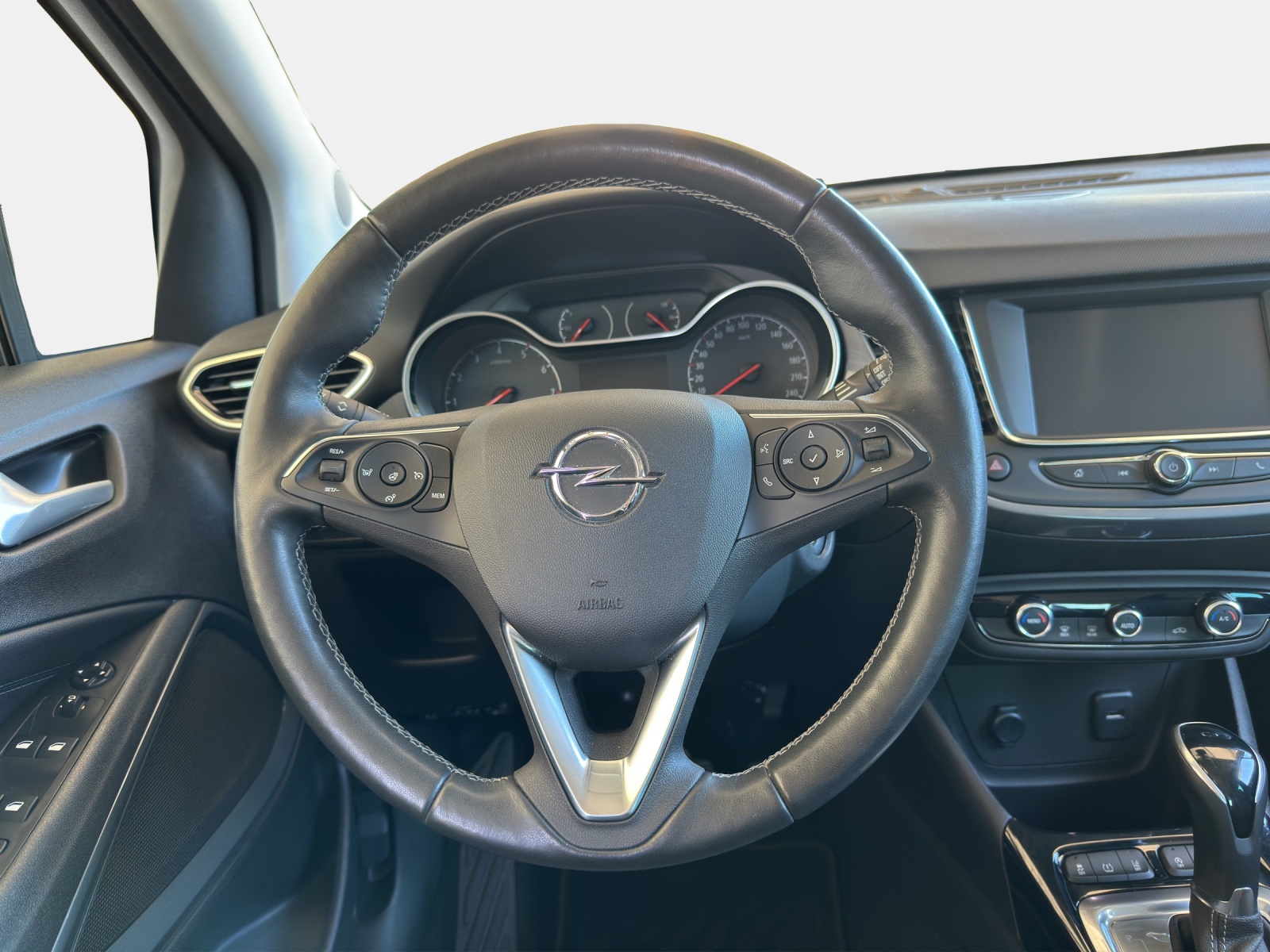 OPEL Crossland 1.2T/130 Elegance-image-11