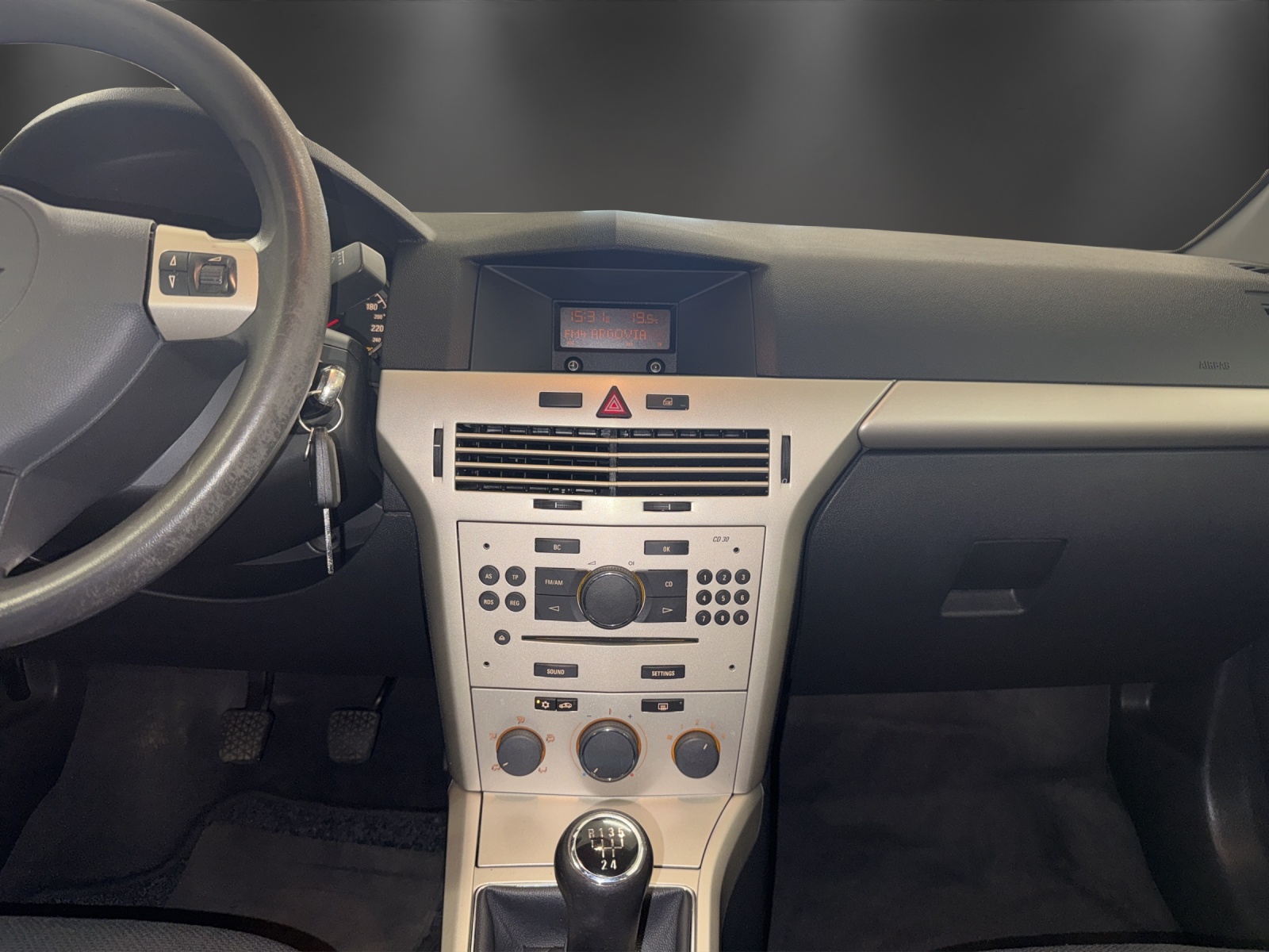 OPEL Astra Caravan 1.6i 16V Enjoy-image-10
