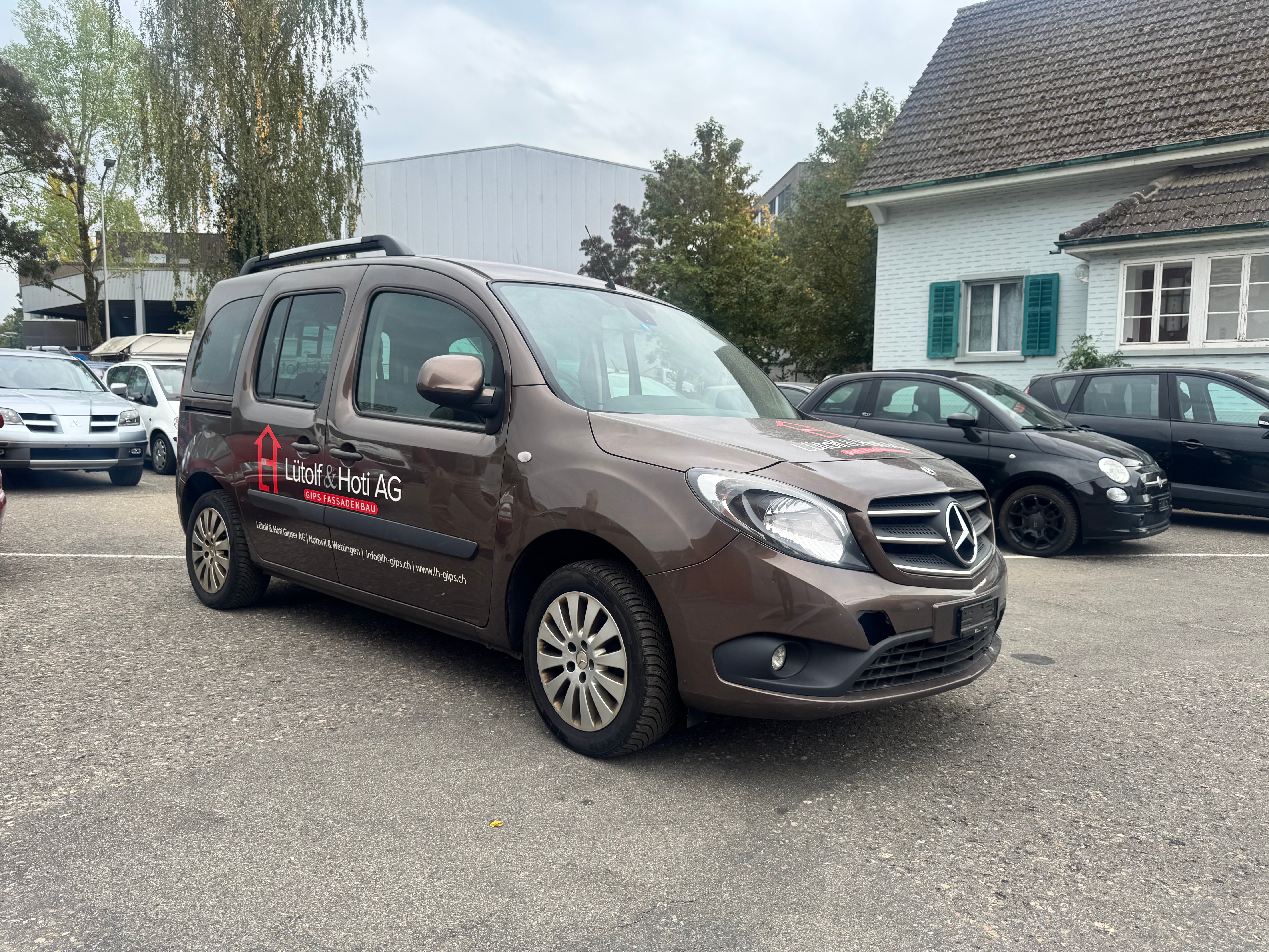 Car photo