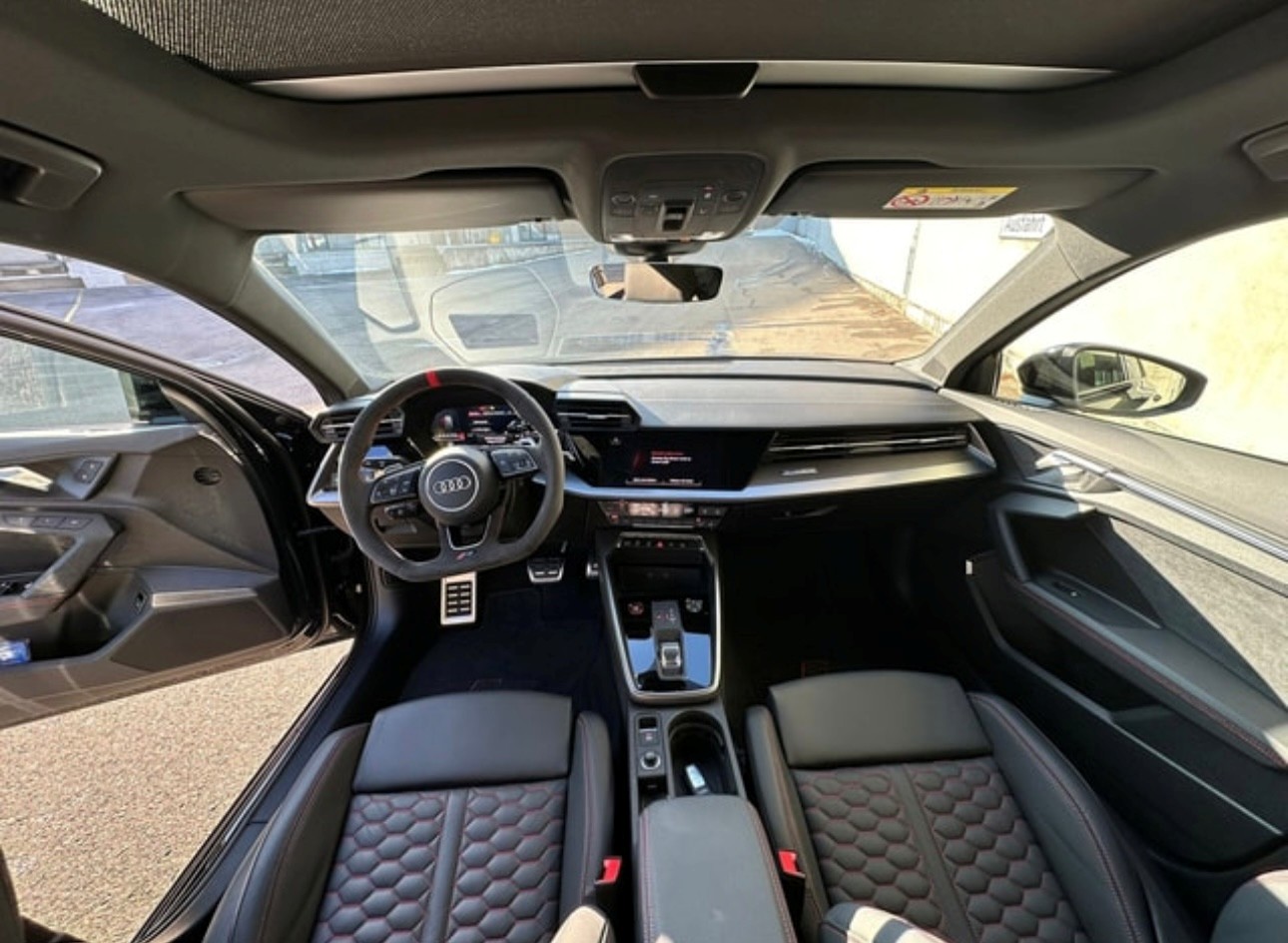 AUDI 2.5 TFSI quattro S-Tronic-image-3