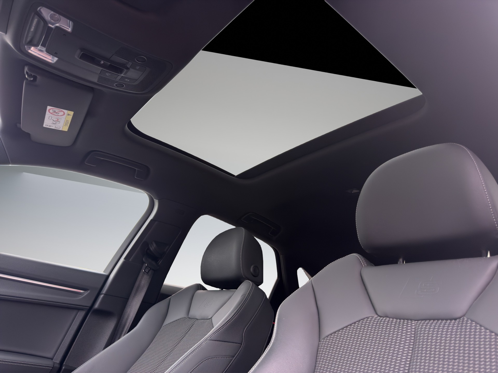AUDI Q3 Sportback 35 TFSI S line Attraction S-tronic-image-13