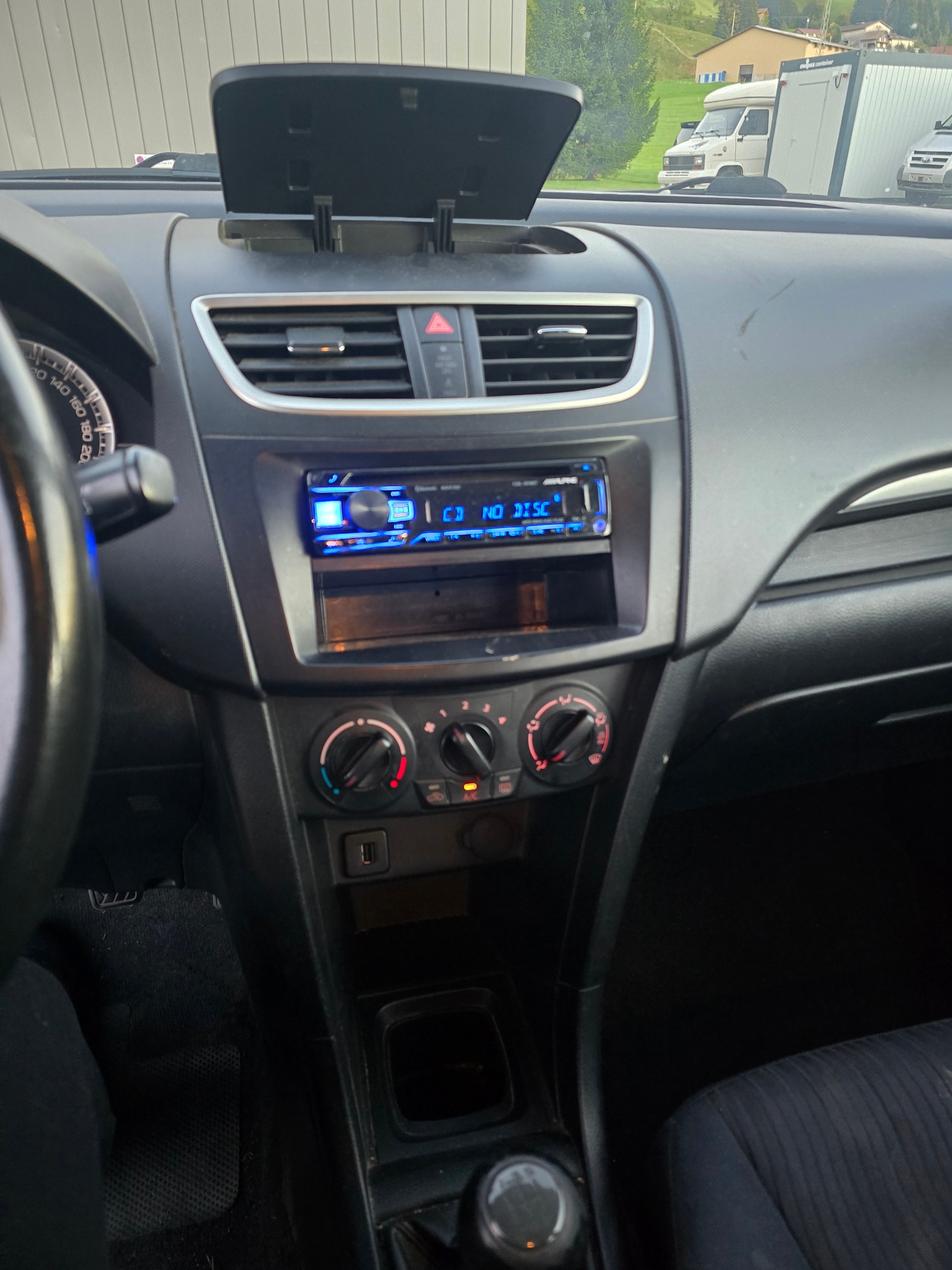 SUZUKI Swift 1.2i 16V GL Top 4x4-image-14