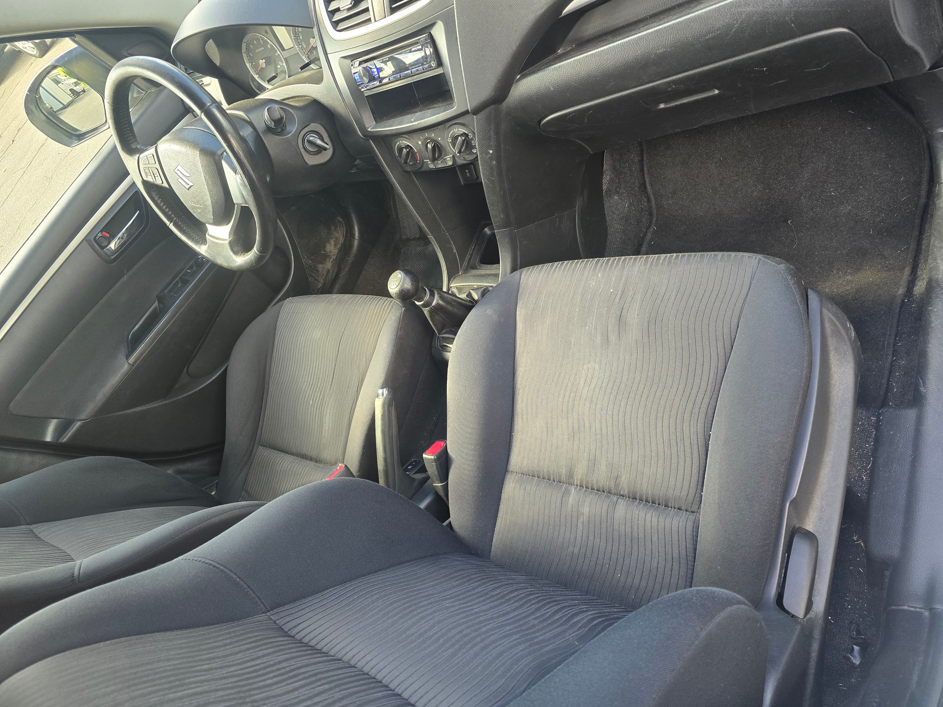 SUZUKI Swift 1.2i 16V GL Top 4x4-image-15