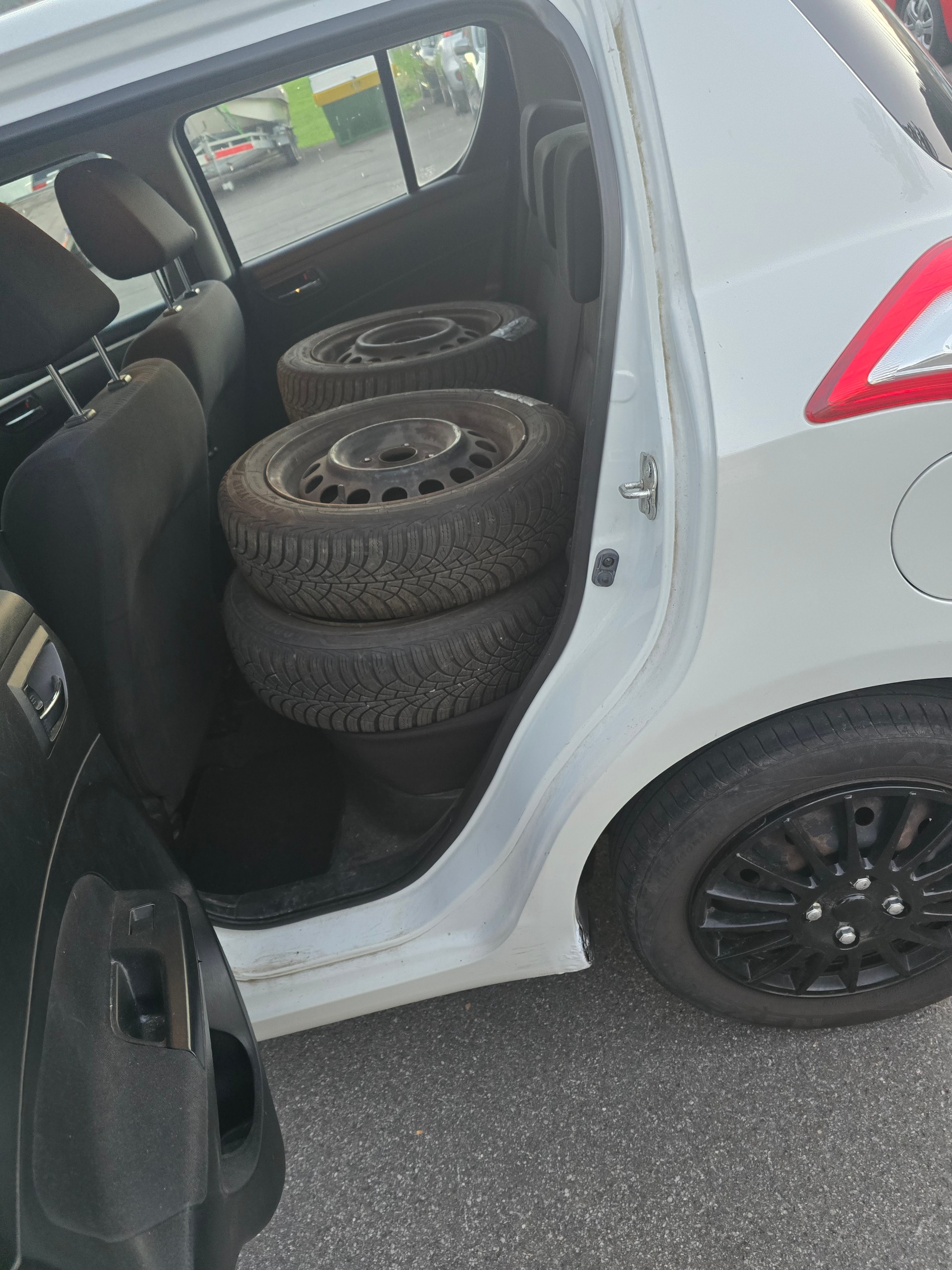 SUZUKI Swift 1.2i 16V GL Top 4x4-image-9