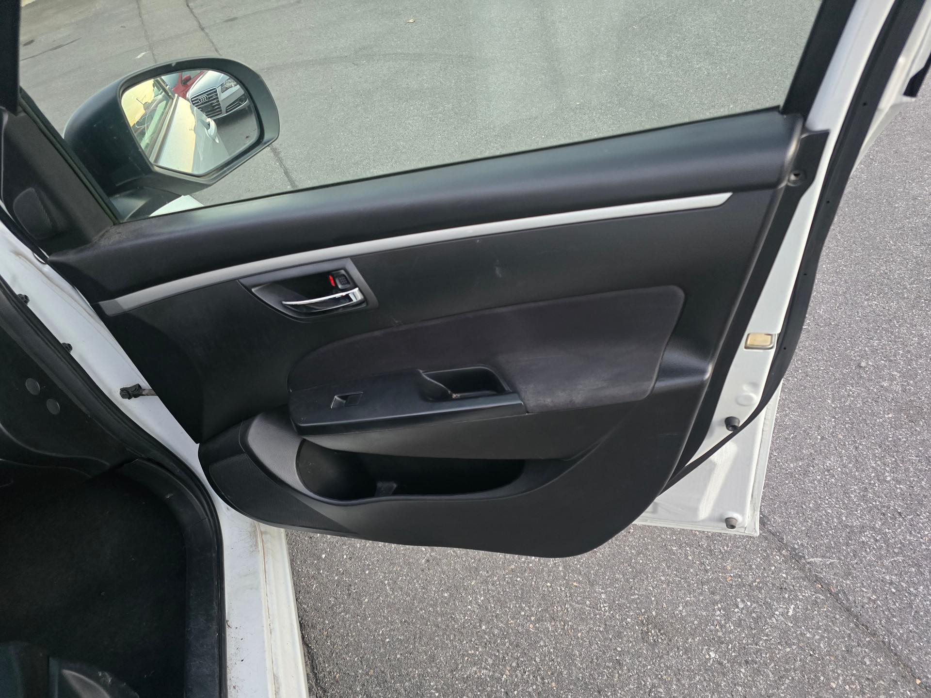SUZUKI Swift 1.2i 16V GL Top 4x4-image-11
