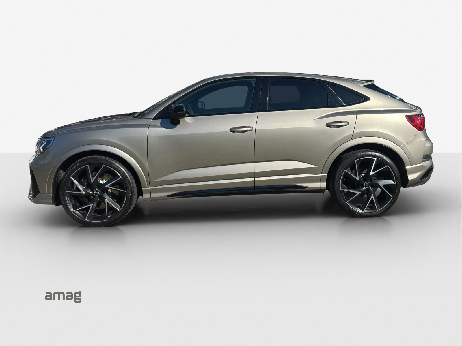 AUDI RS Q3 Sportback quattro S tronic-image-1