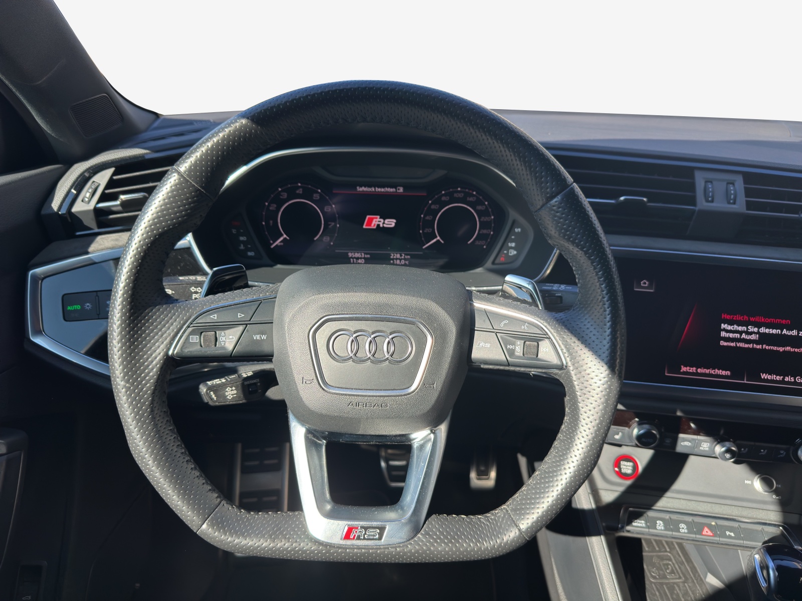 AUDI RS Q3 Sportback quattro S tronic-image-9