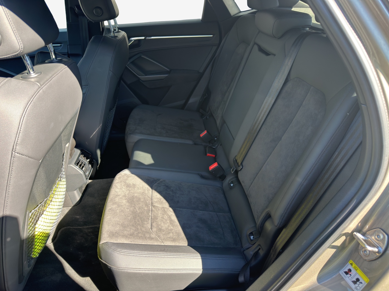 AUDI RS Q3 Sportback quattro S tronic-image-11