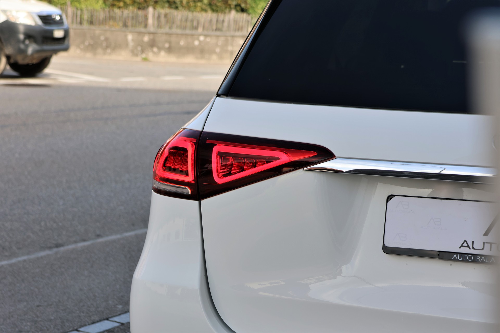 MERCEDES-BENZ GLE 300 d 4Matic 9G-Tronic (CH) 272PS-image-5
