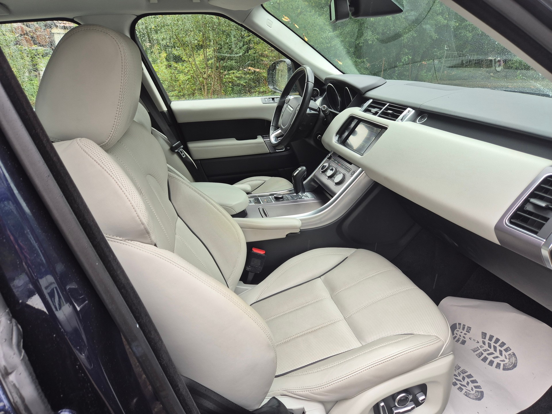 LAND ROVER Range Rover Sport 3.0 SDV6 HSE Dynamic Automatic-image-23