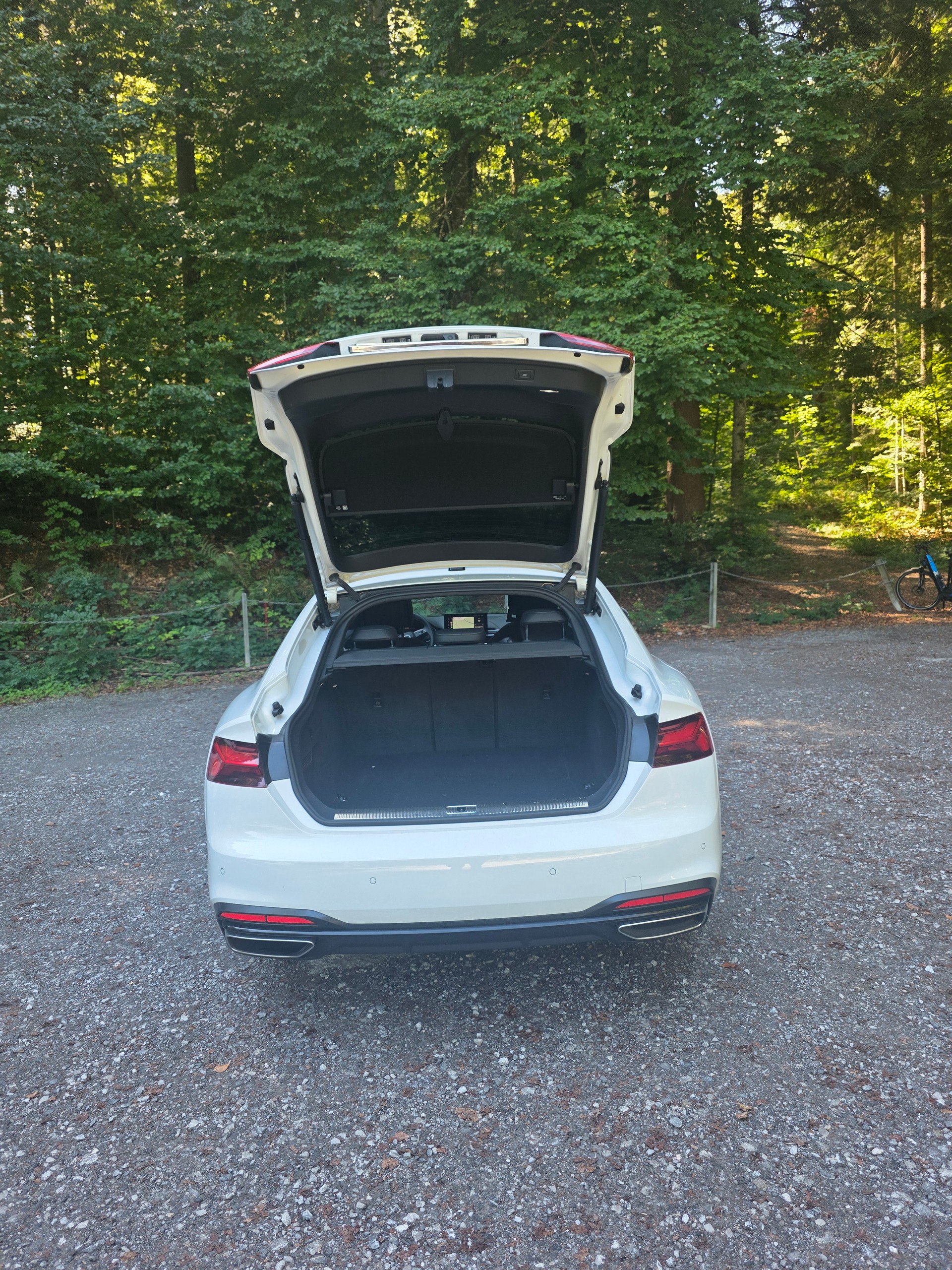 AUDI A5 2.0 40 TDI Sportback S Line-image-4