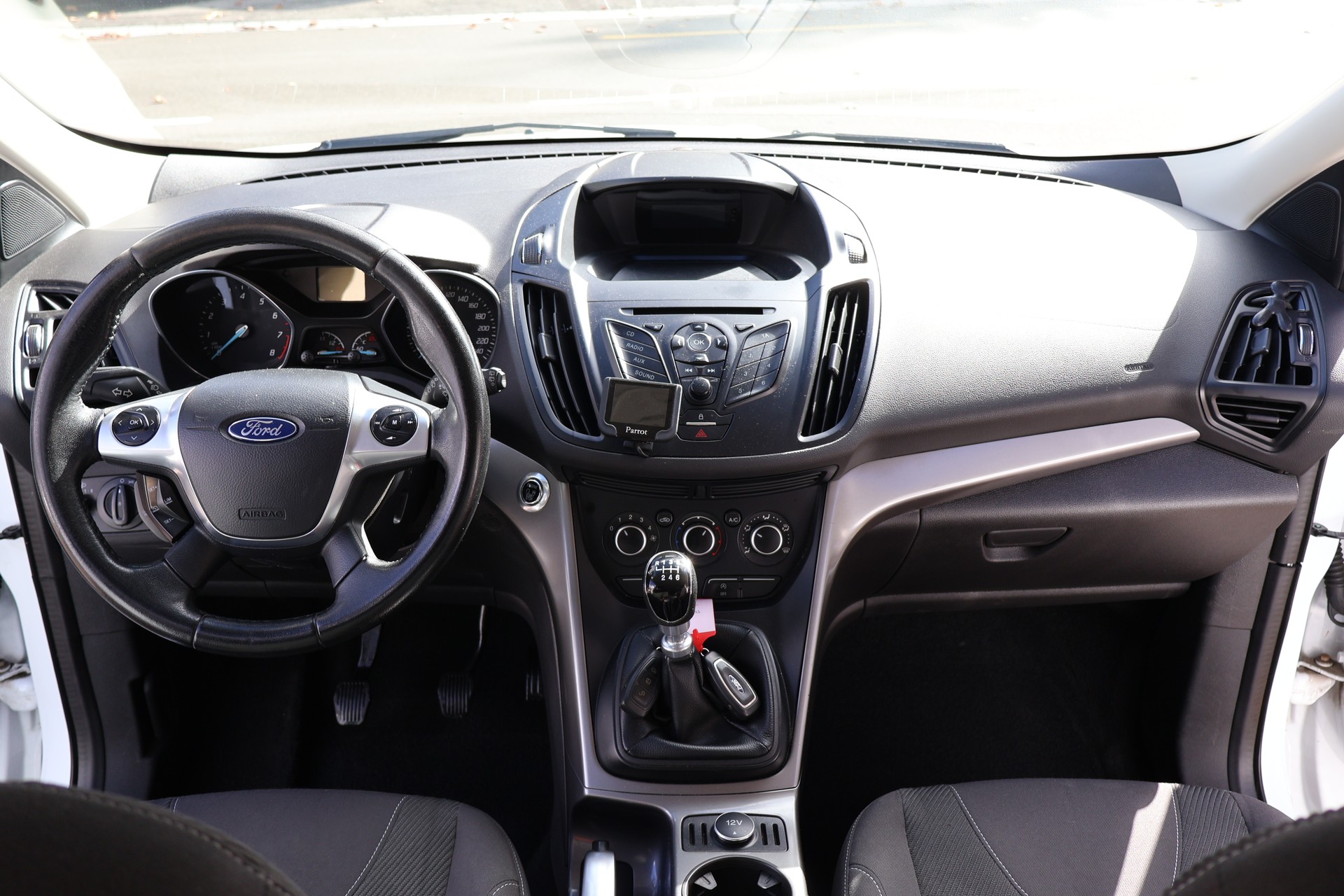 FORD Kuga 1.6 SCTi Carving 2WD-image-13
