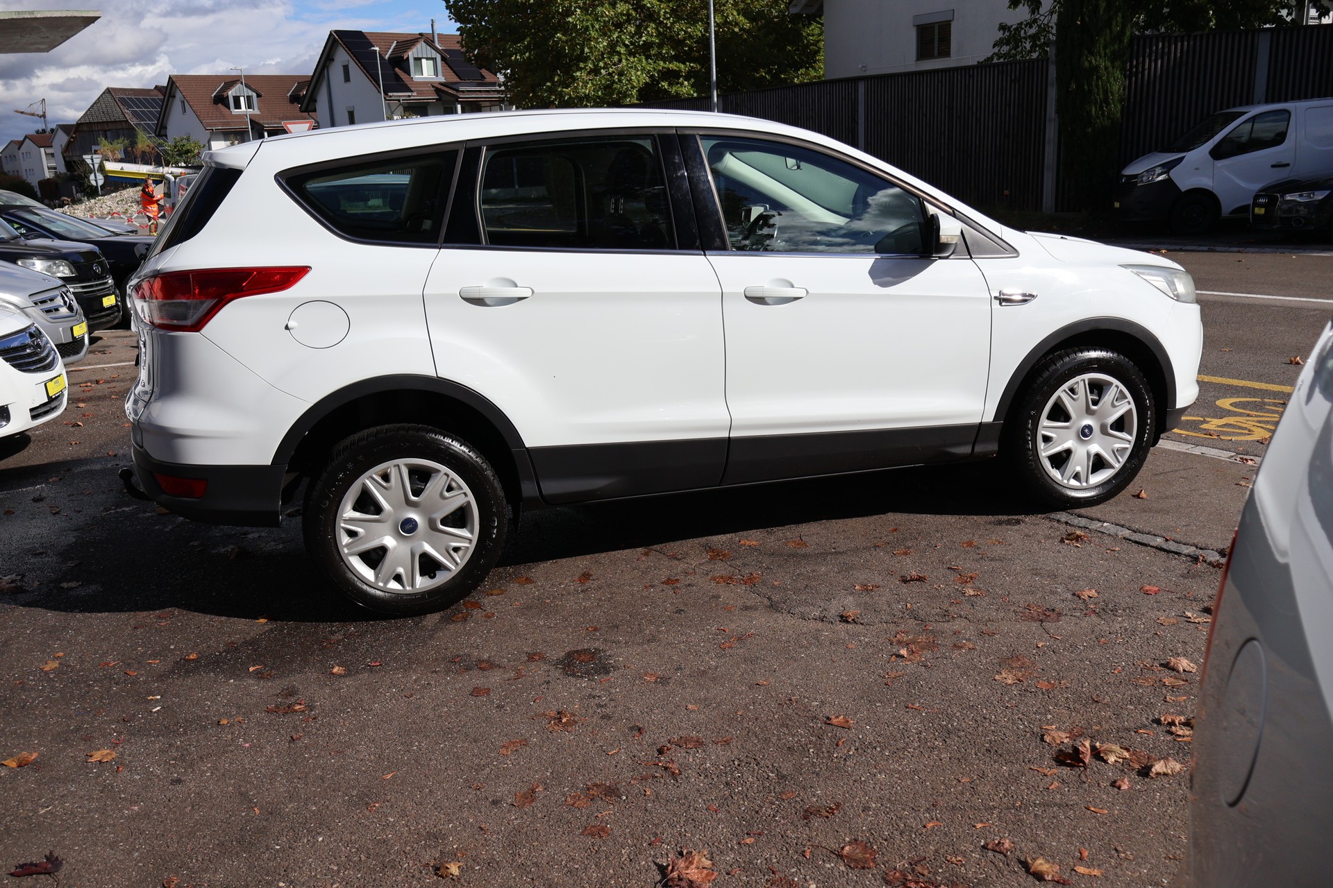 FORD Kuga 1.6 SCTi Carving 2WD-image-5