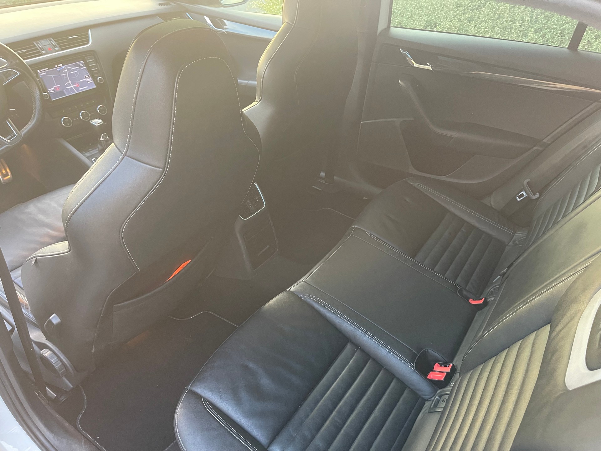 SKODA Octavia Combi 2.0 TDI RS-image-13