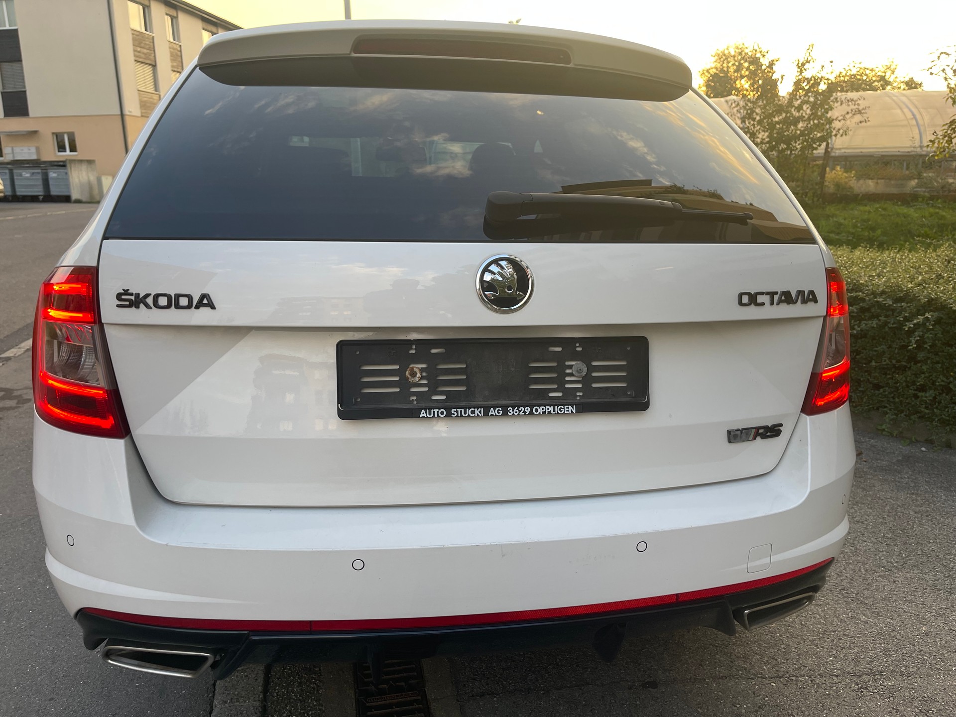 SKODA Octavia Combi 2.0 TDI RS-image-6