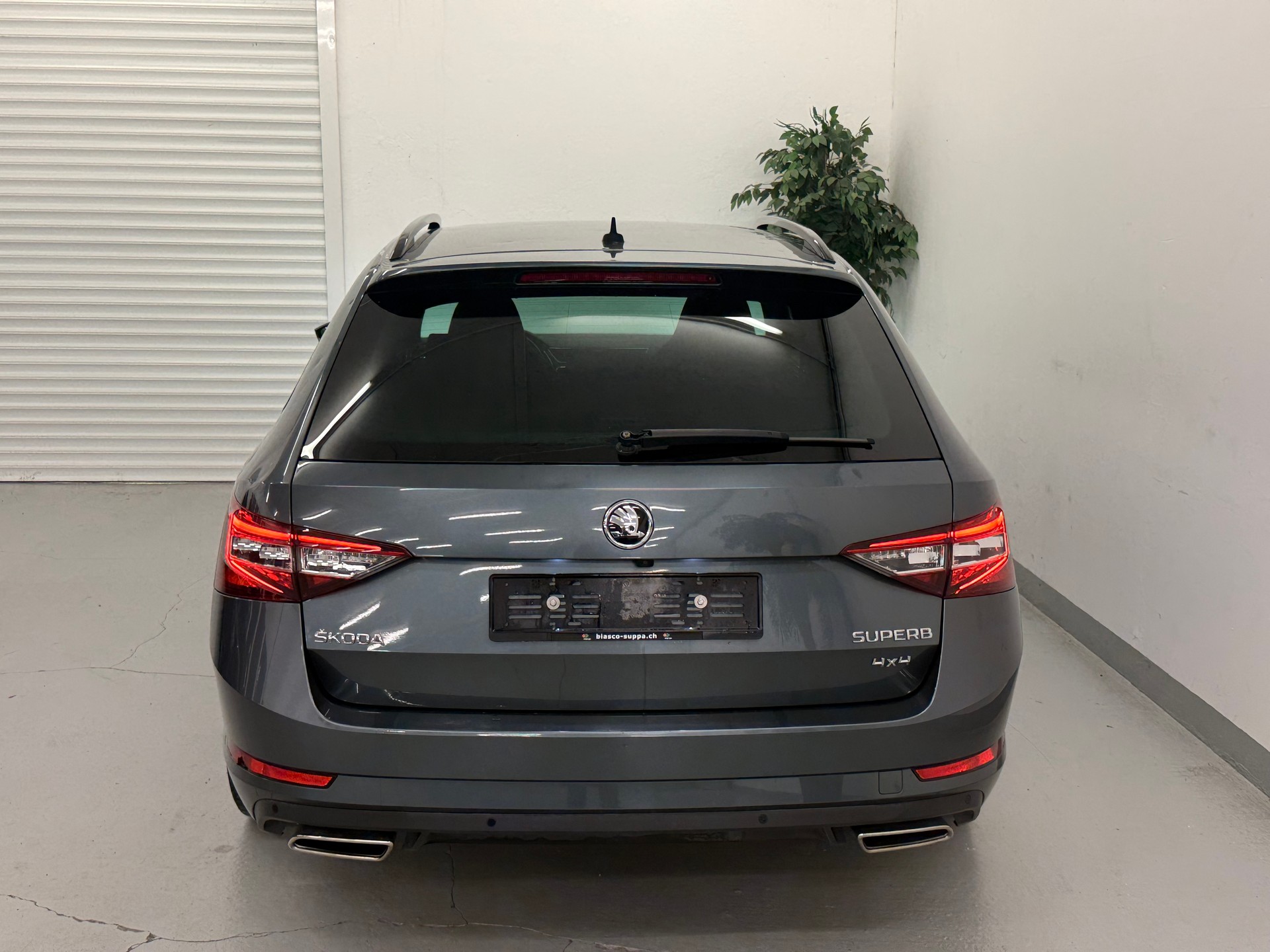 SKODA Superb Combi 2.0 TSI SportLine+ DSG 4x4-image-6