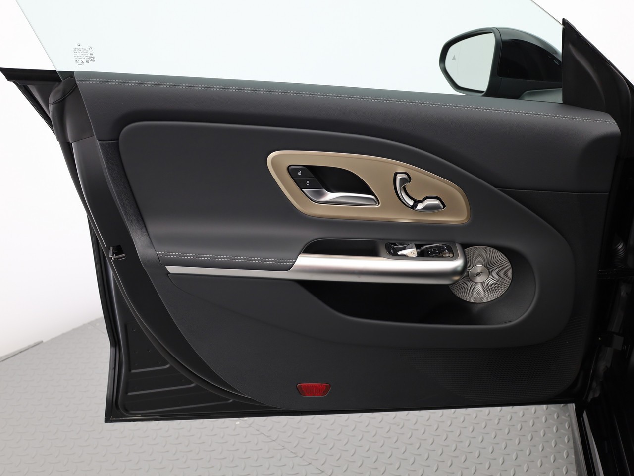 MERCEDES-BENZ CLA Shooting Brake 220 4Matic 8G-DCT-image-11