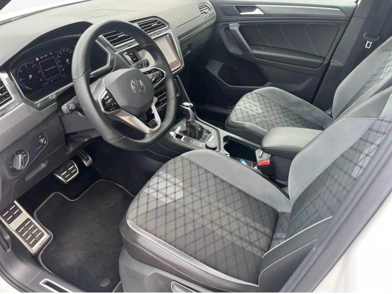 VW 2.0 TDI SCR R-Line SELECTION DSG-image-4