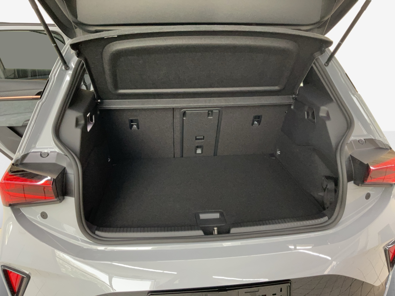 CUPRA Born 79 kWh Prime-image-12
