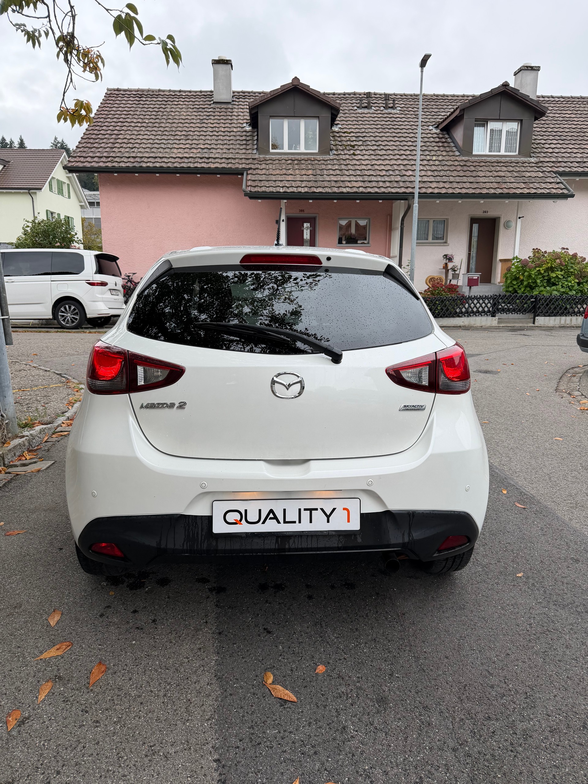 MAZDA 2 SKYACTIV-G 90 Revolution Automat-image-5