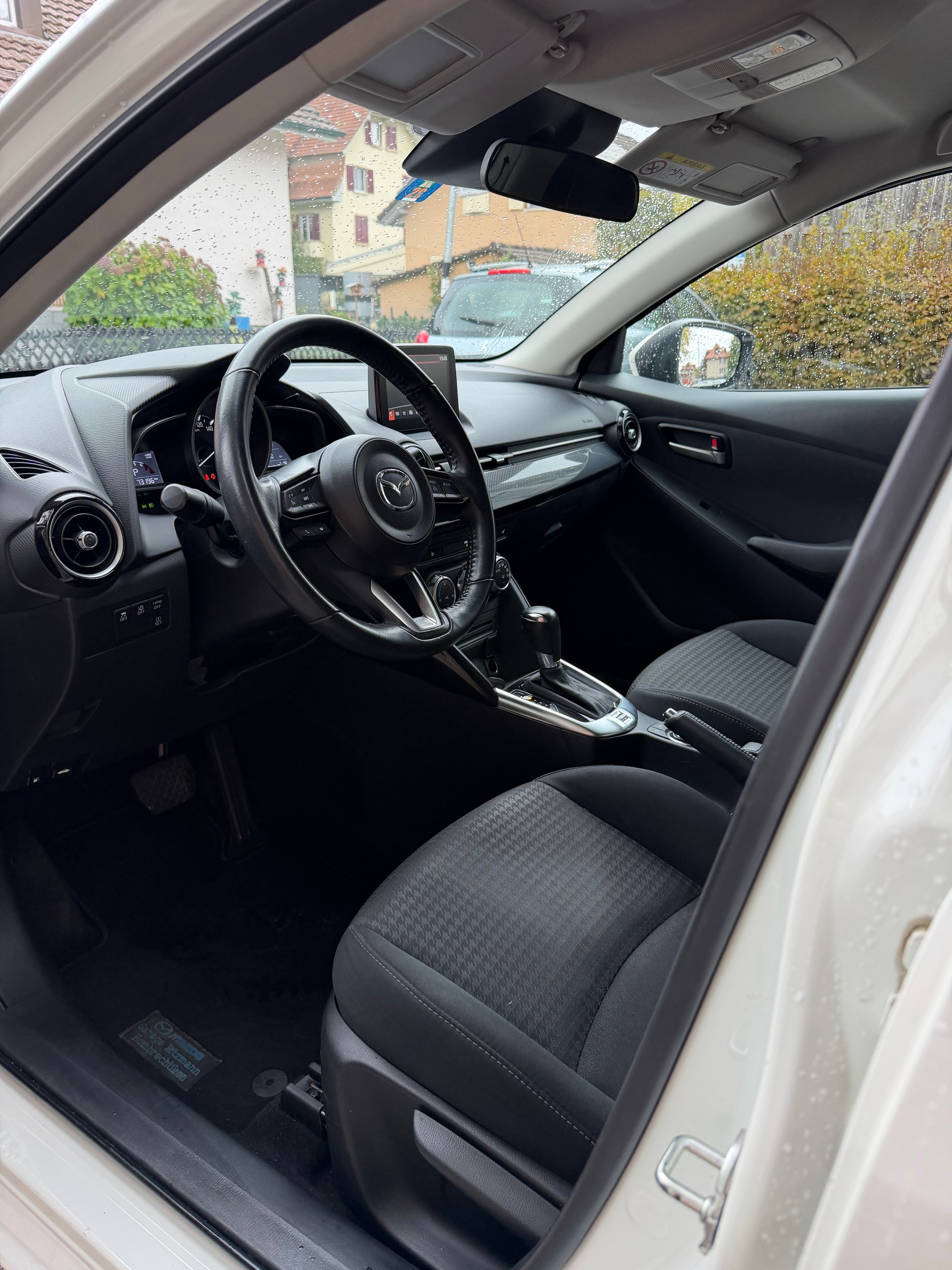 MAZDA 2 SKYACTIV-G 90 Revolution Automat-image-7