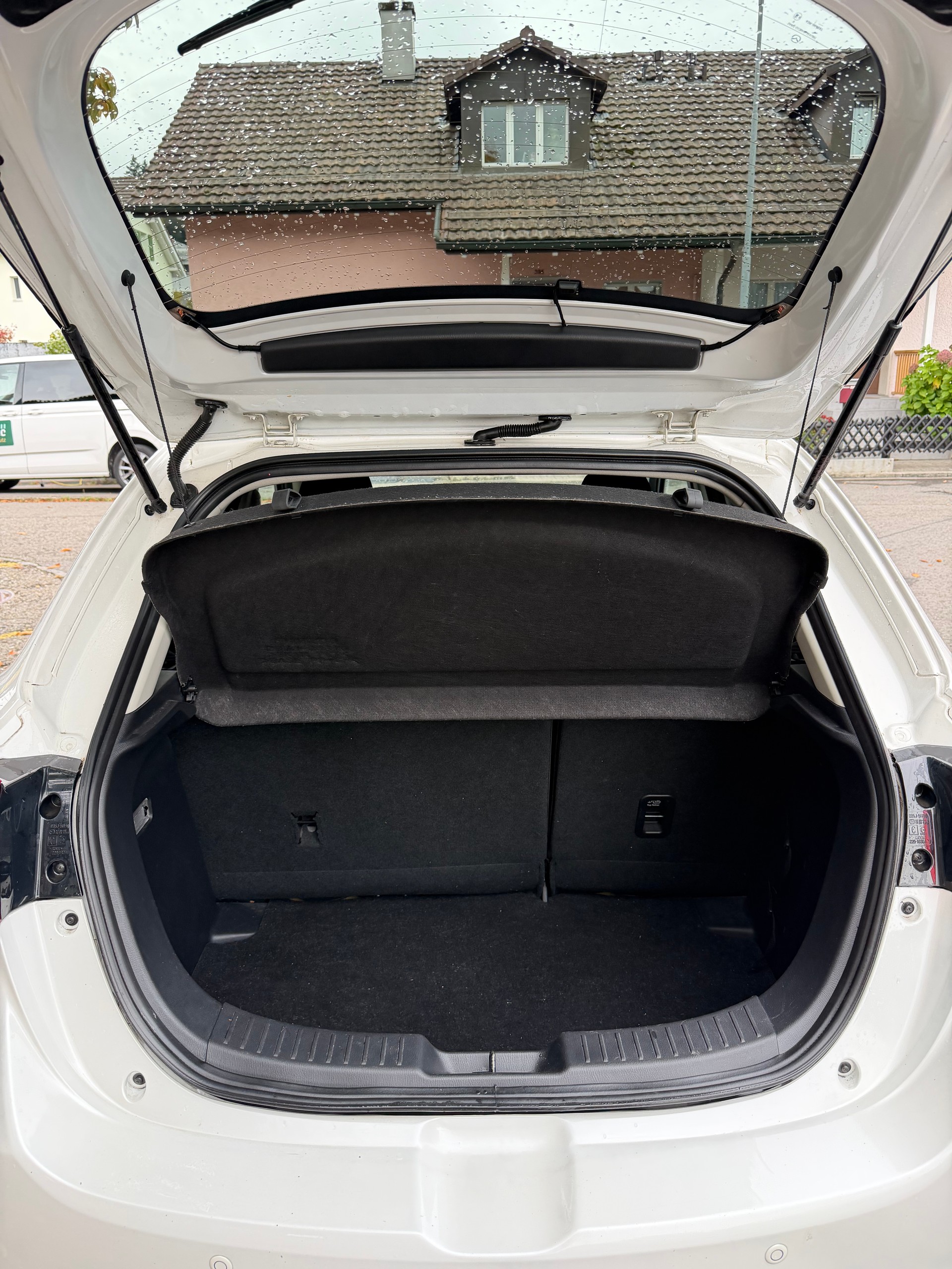 MAZDA 2 SKYACTIV-G 90 Revolution Automat-image-6
