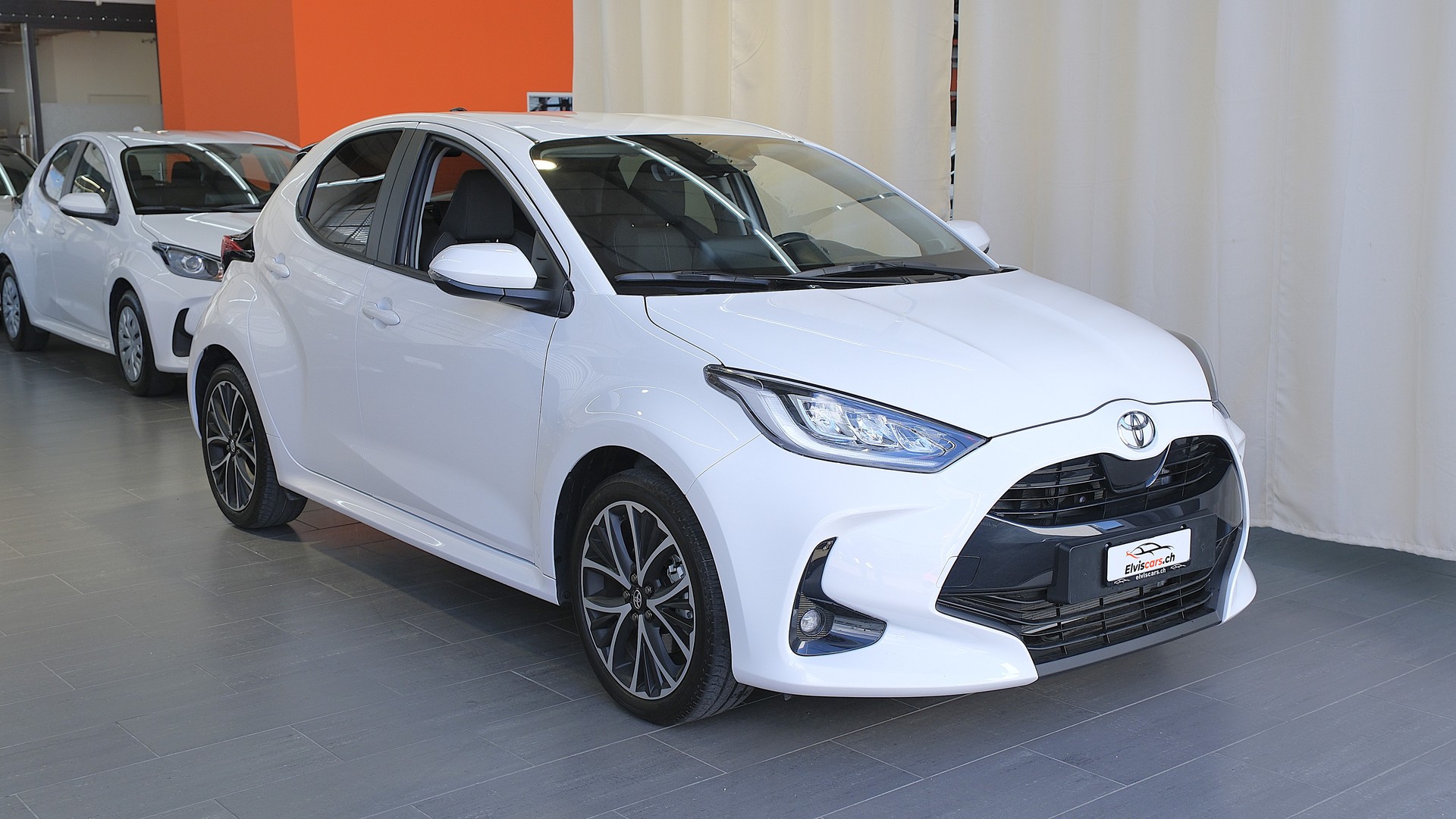 TOYOTA Yaris 1.5 Trend e-CVT-image-26
