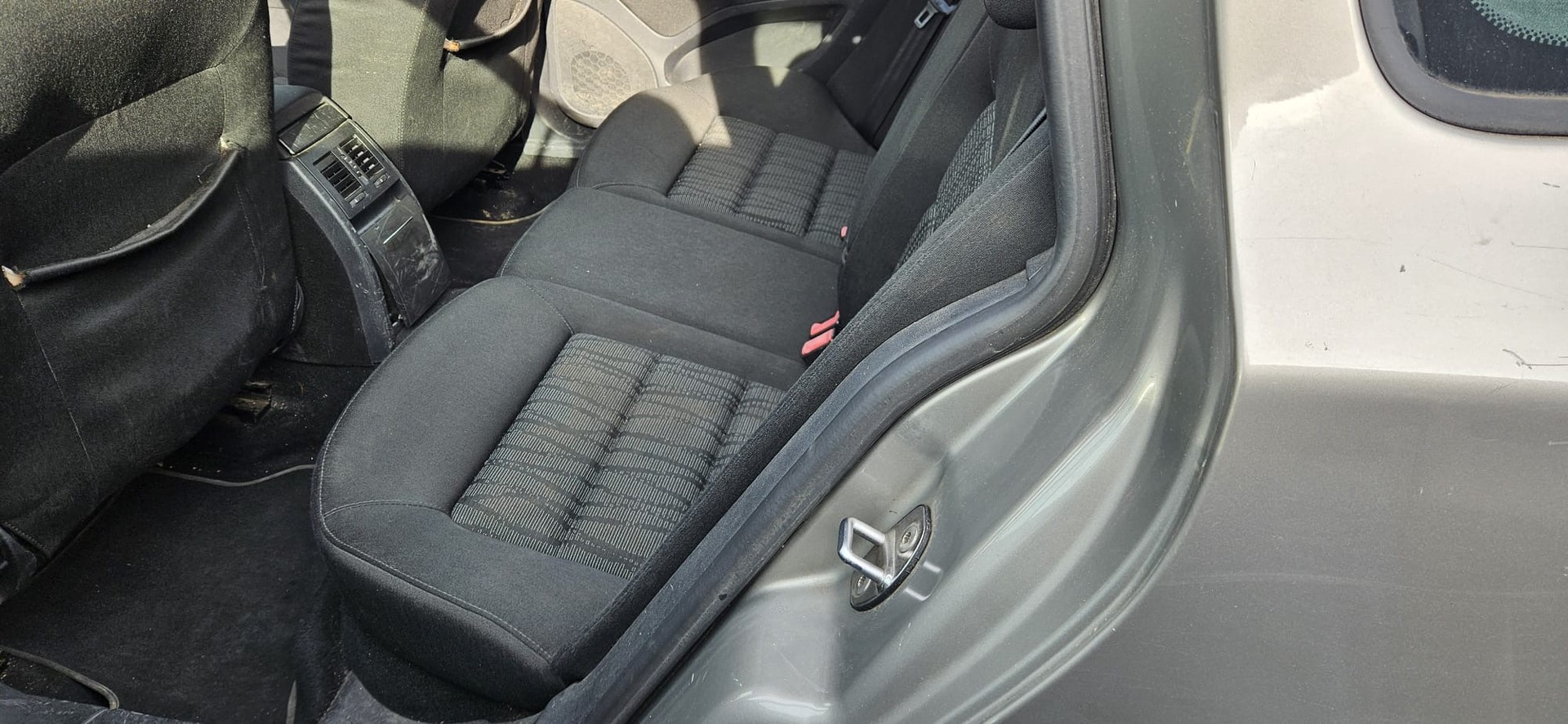 SKODA Octavia Combi 1.6 TDI Ambiente-image-3