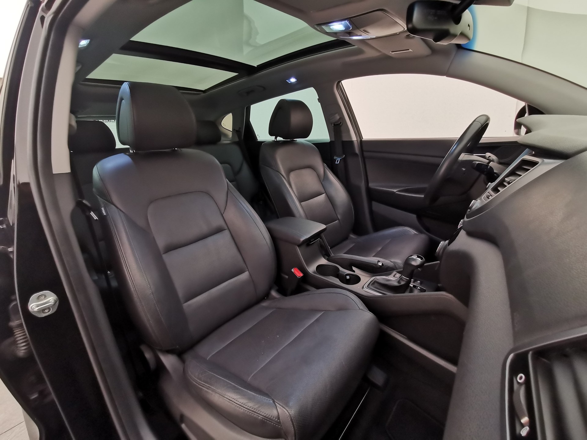 HYUNDAI Tucson 2.0 CRDI Vertex 4WD-image-13