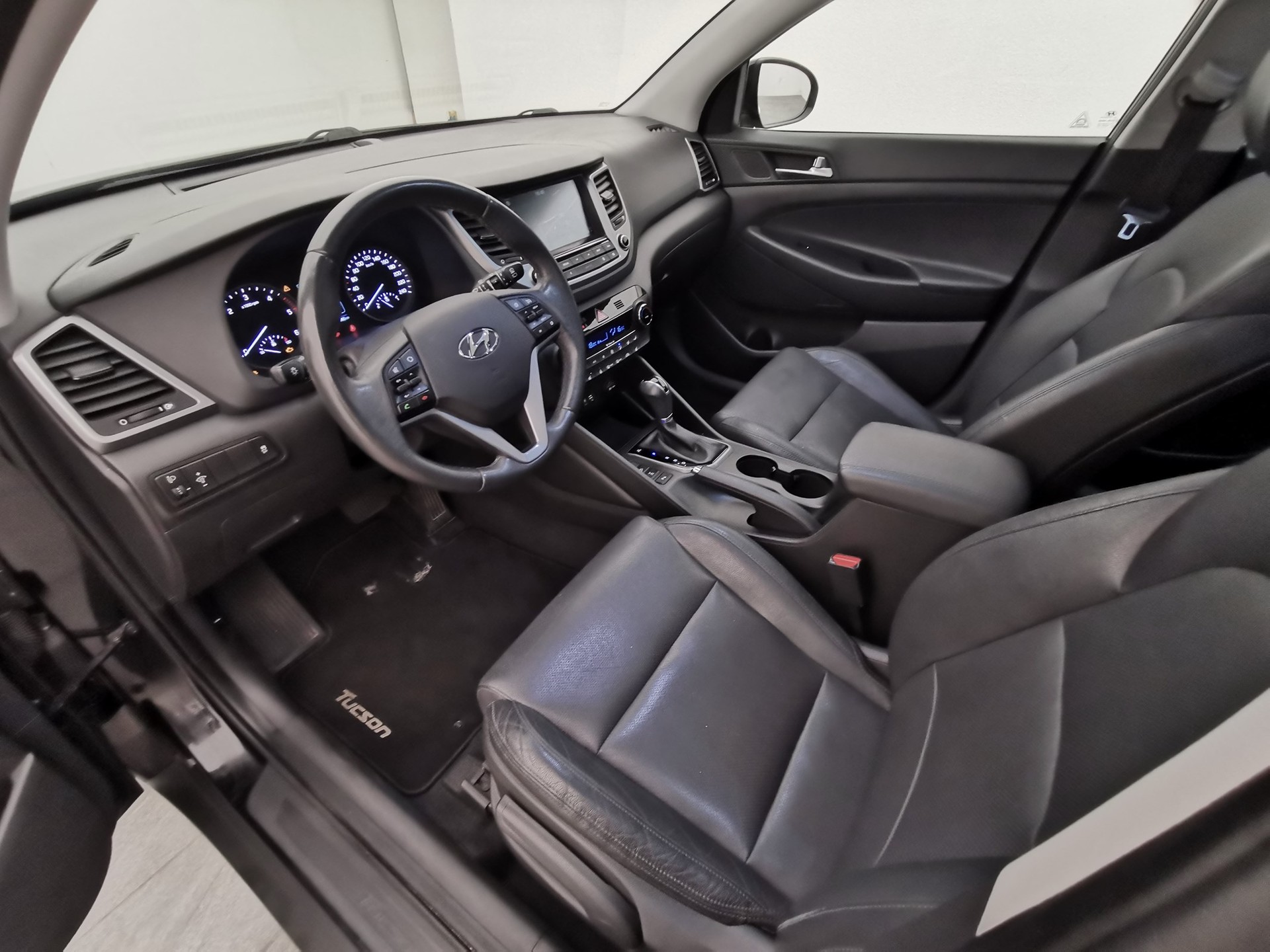 HYUNDAI Tucson 2.0 CRDI Vertex 4WD-image-7