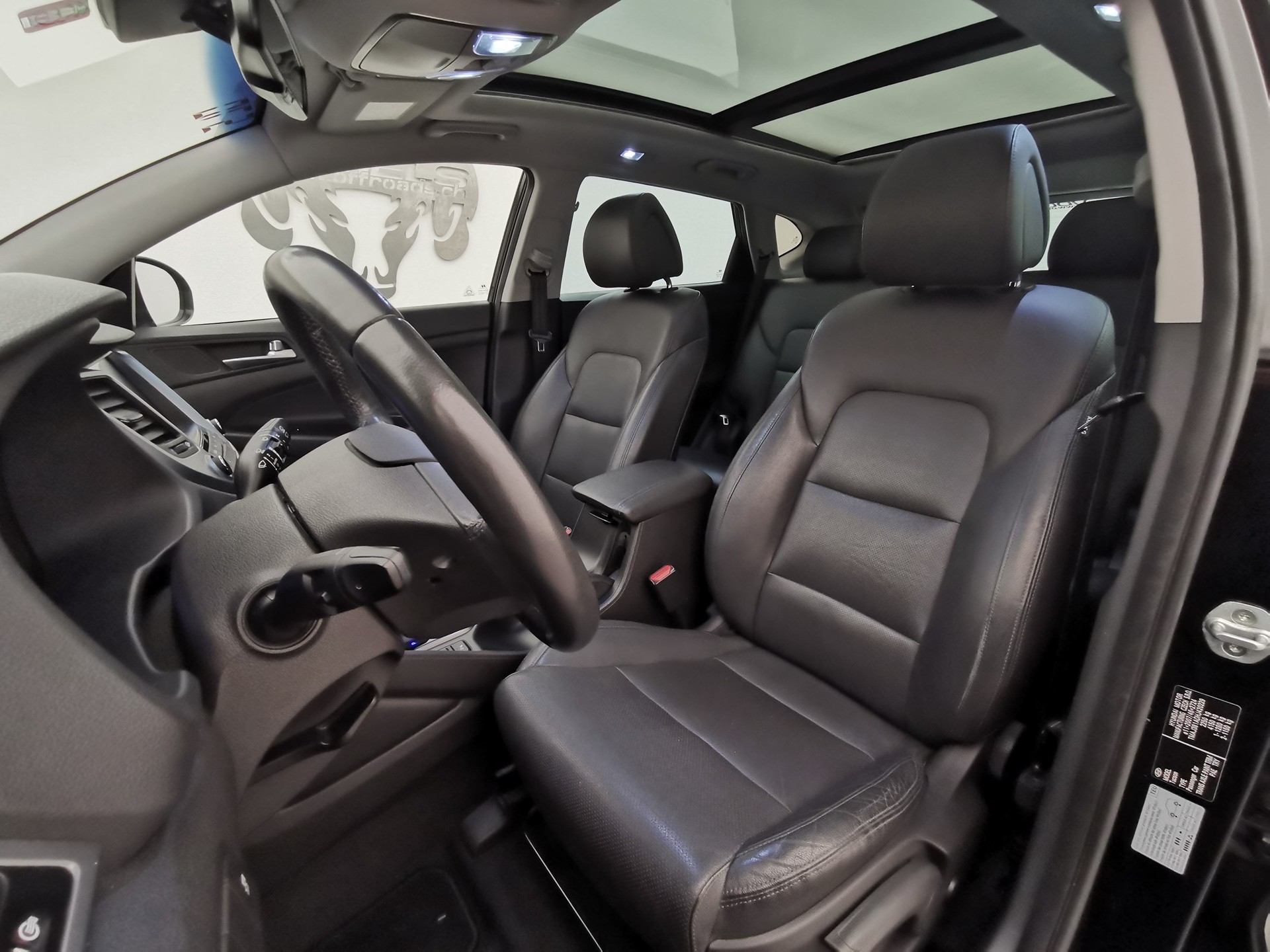 HYUNDAI Tucson 2.0 CRDI Vertex 4WD-image-8