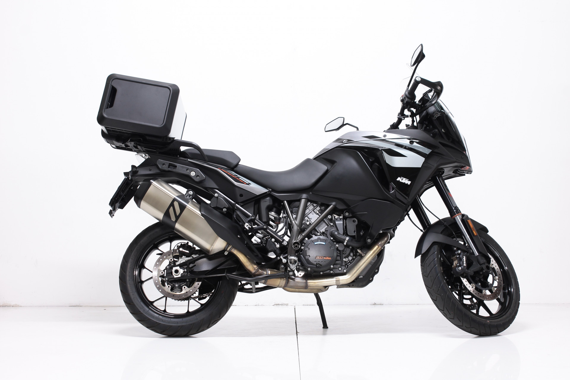 KTM 1290 Super Adventure-showroom-element-1