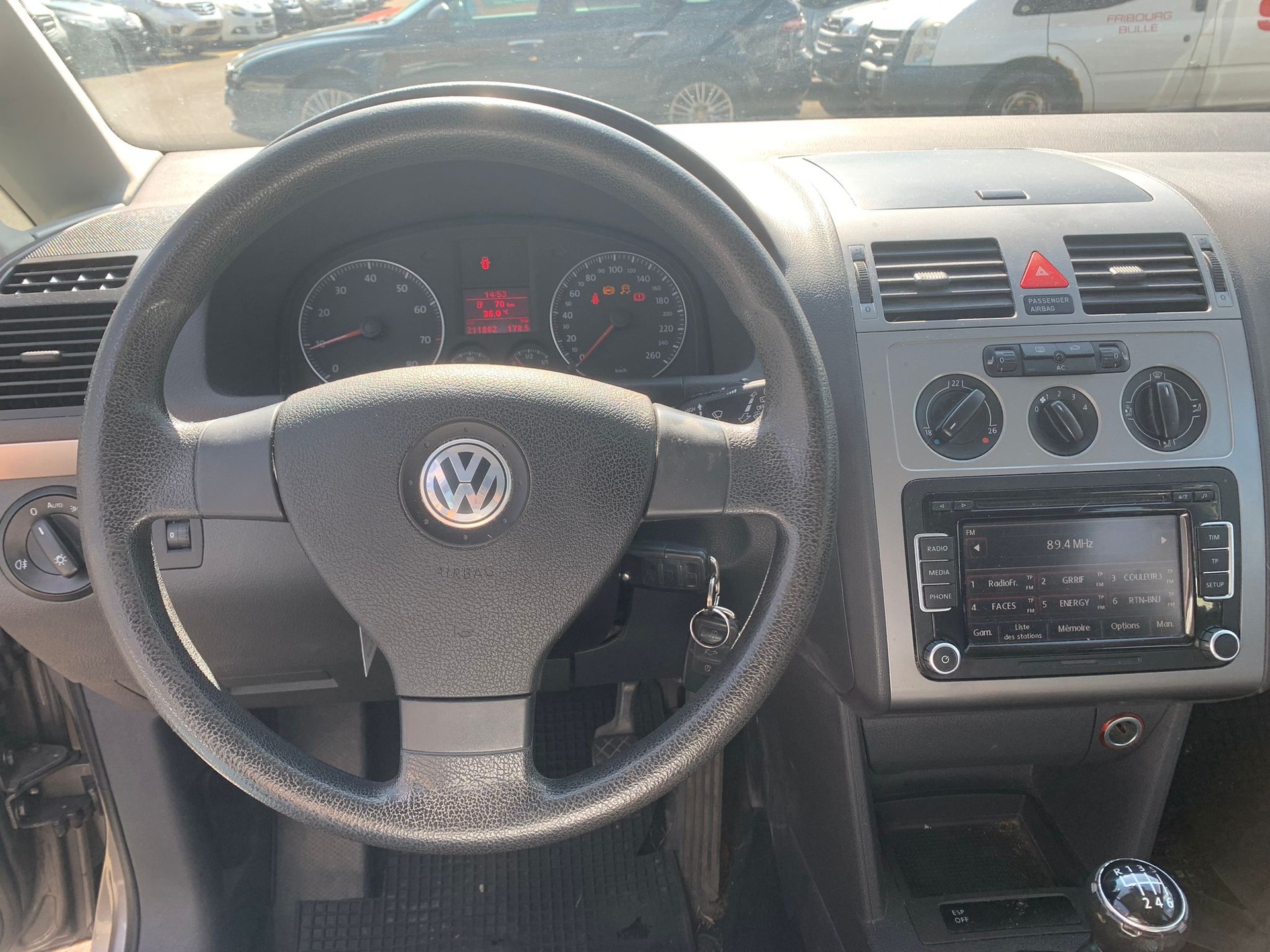 VW Touran 1.4 TSI Highline-image-5
