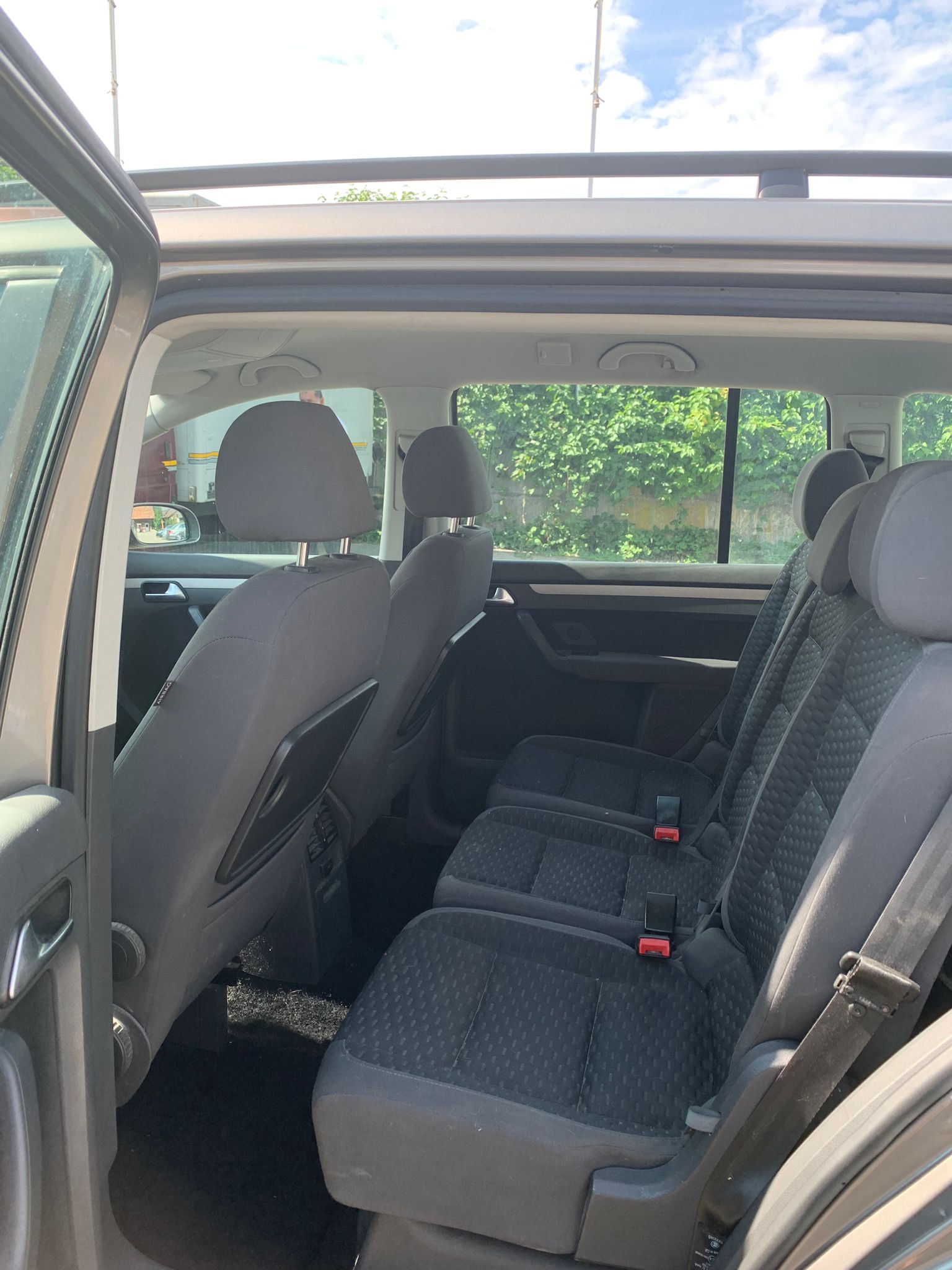 VW Touran 1.4 TSI Highline-image-2