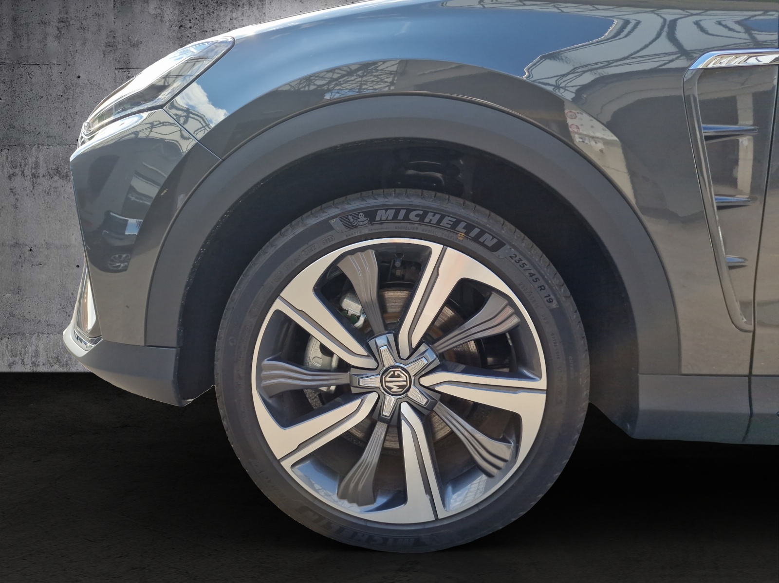 MG Marvel R Performace 70kWh-image-9