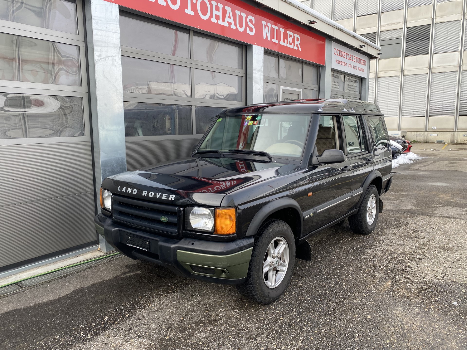 LAND ROVER Discovery 2.5 Td5 XS-image-0
