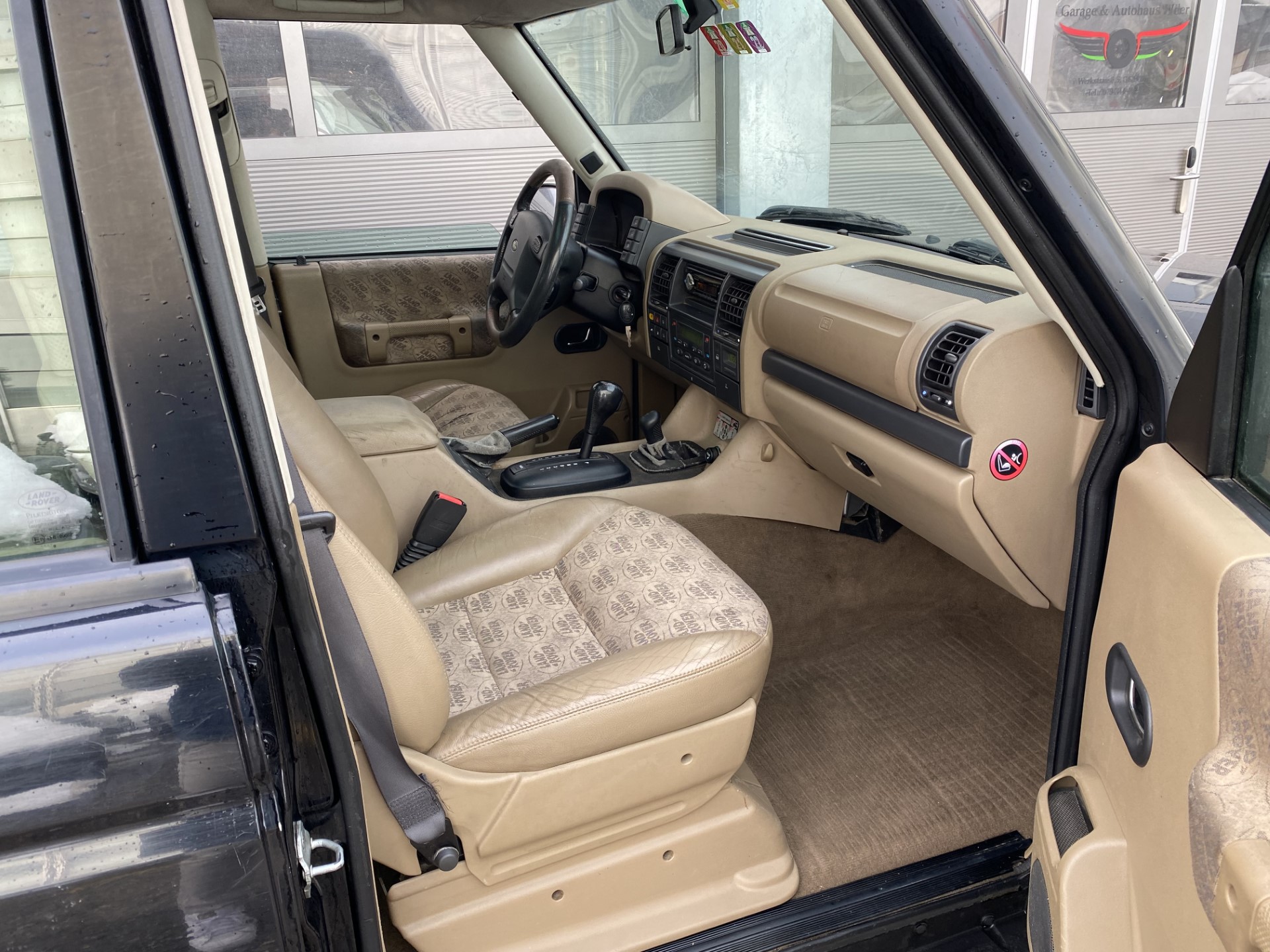 LAND ROVER Discovery 2.5 Td5 XS-image-10