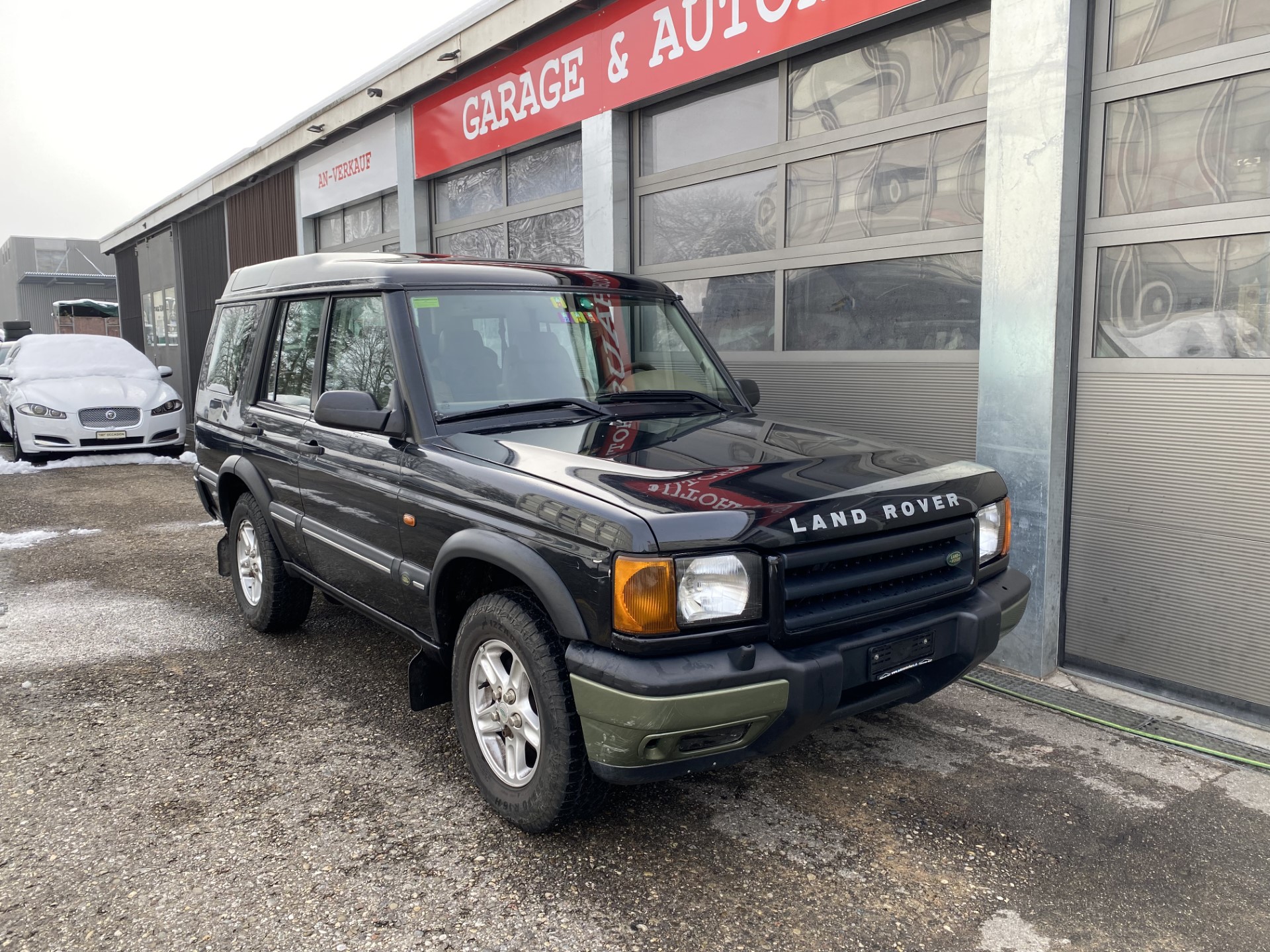 LAND ROVER Discovery 2.5 Td5 XS-image-2