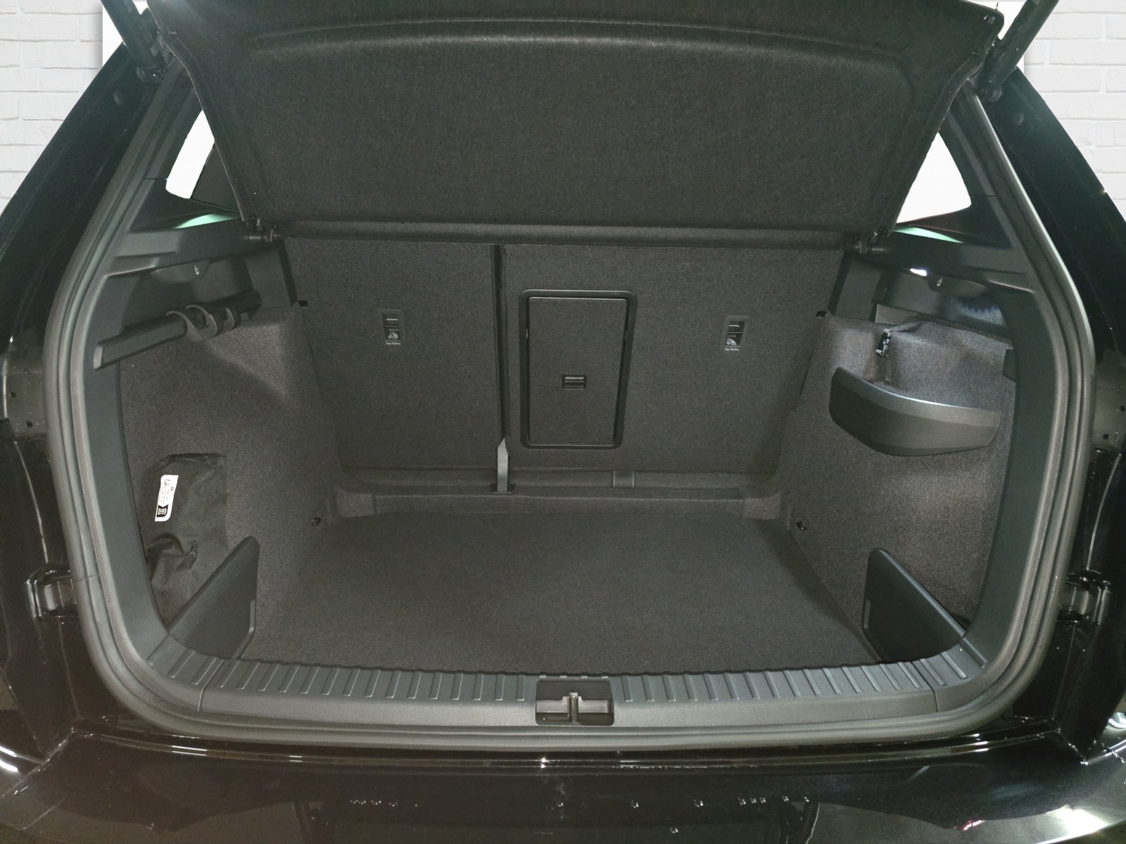 SKODA Karoq 2.0 TSI SportLine 4x4 DSG-image-8