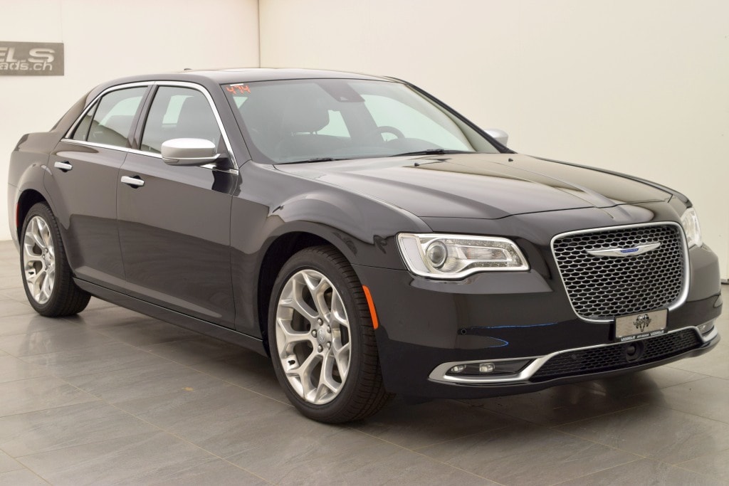 CHRYSLER 300C 5.7 V8-image-3