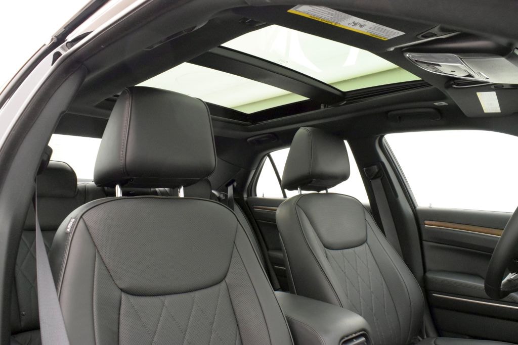 CHRYSLER 300C 5.7 V8-image-13