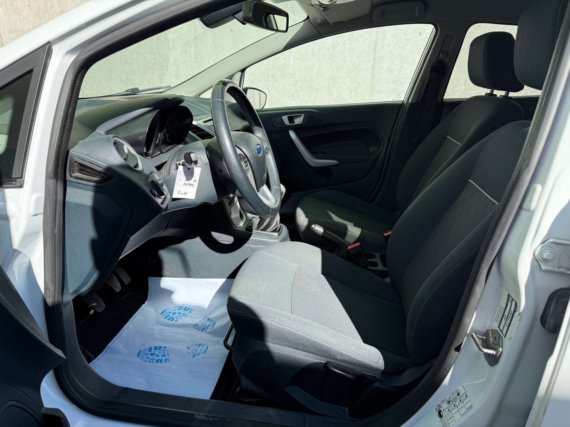 FORD Fiesta 1.4 16V Trend+-image-9