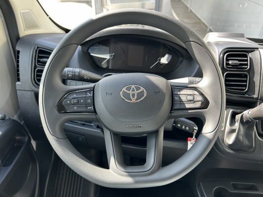 TOYOTA Proace 2.2DHDL4H3 Activ A-image-7