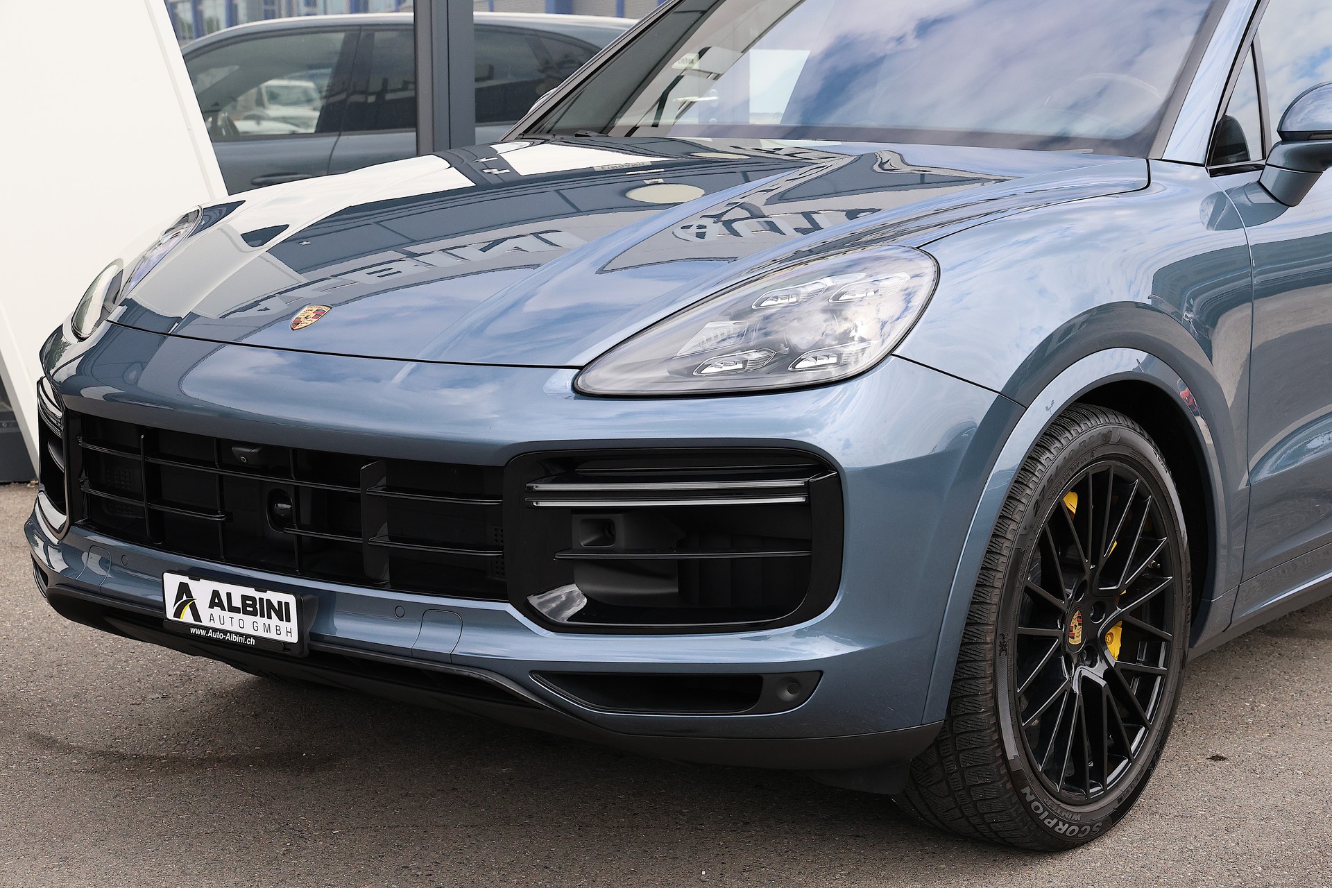 PORSCHE Cayenne Turbo-image-5