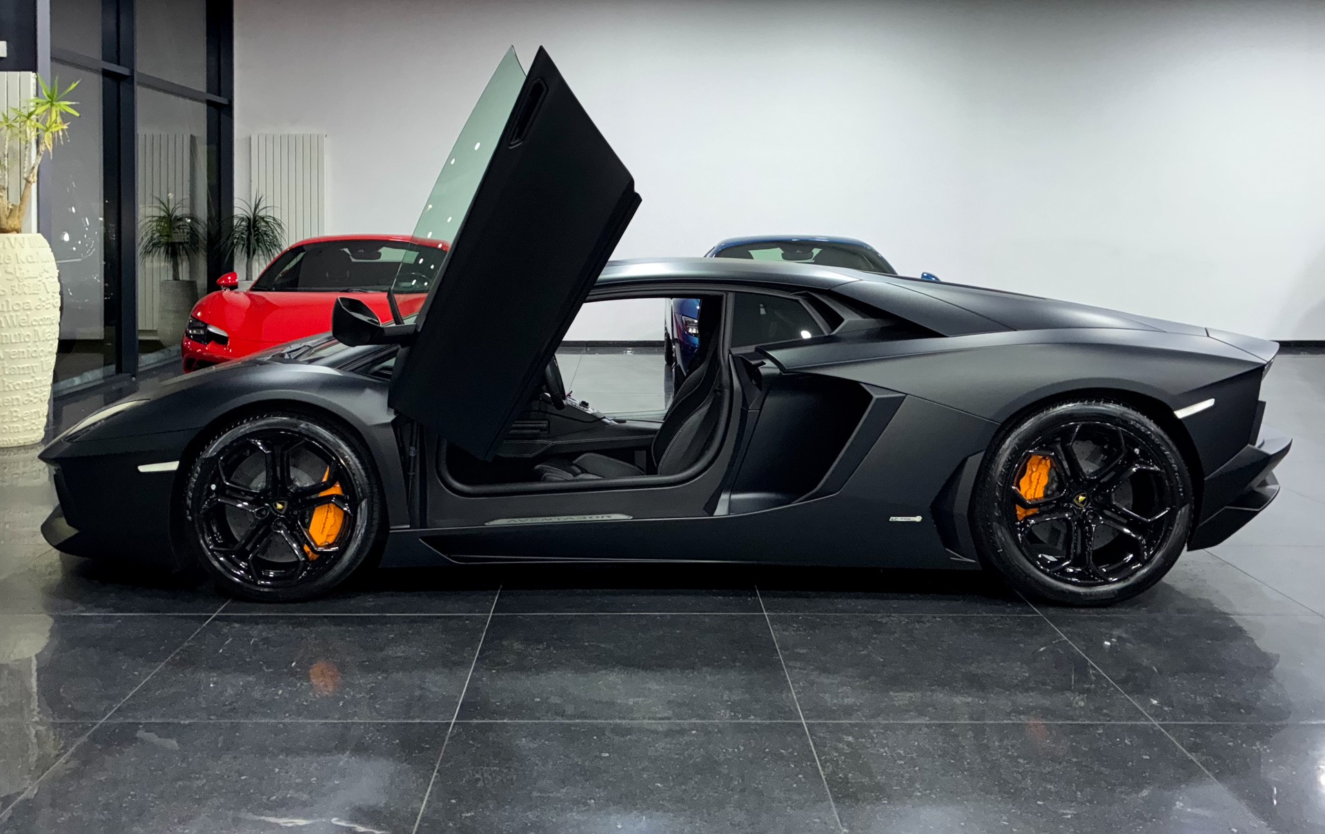 LAMBORGHINI Aventador LP700-4 Coupé E-Gear-image-5