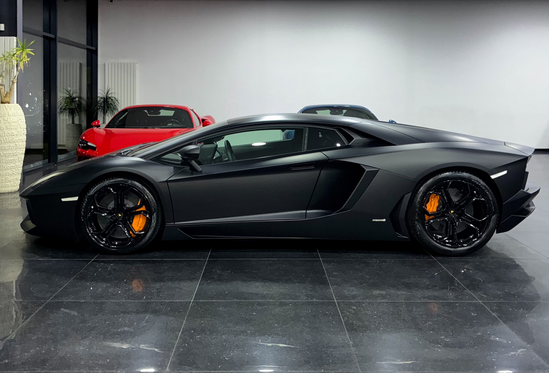 LAMBORGHINI Aventador LP700-4 Coupé E-Gear-image-4