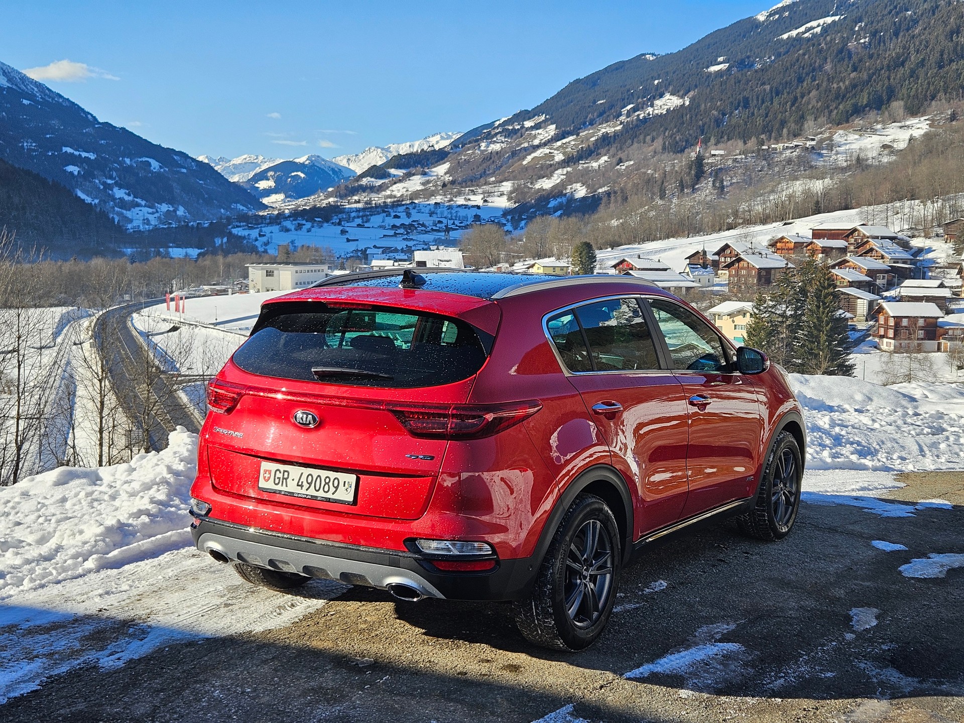 KIA Sportage 2.0CRDi MHEV GT Line 4WD Automat-image-1