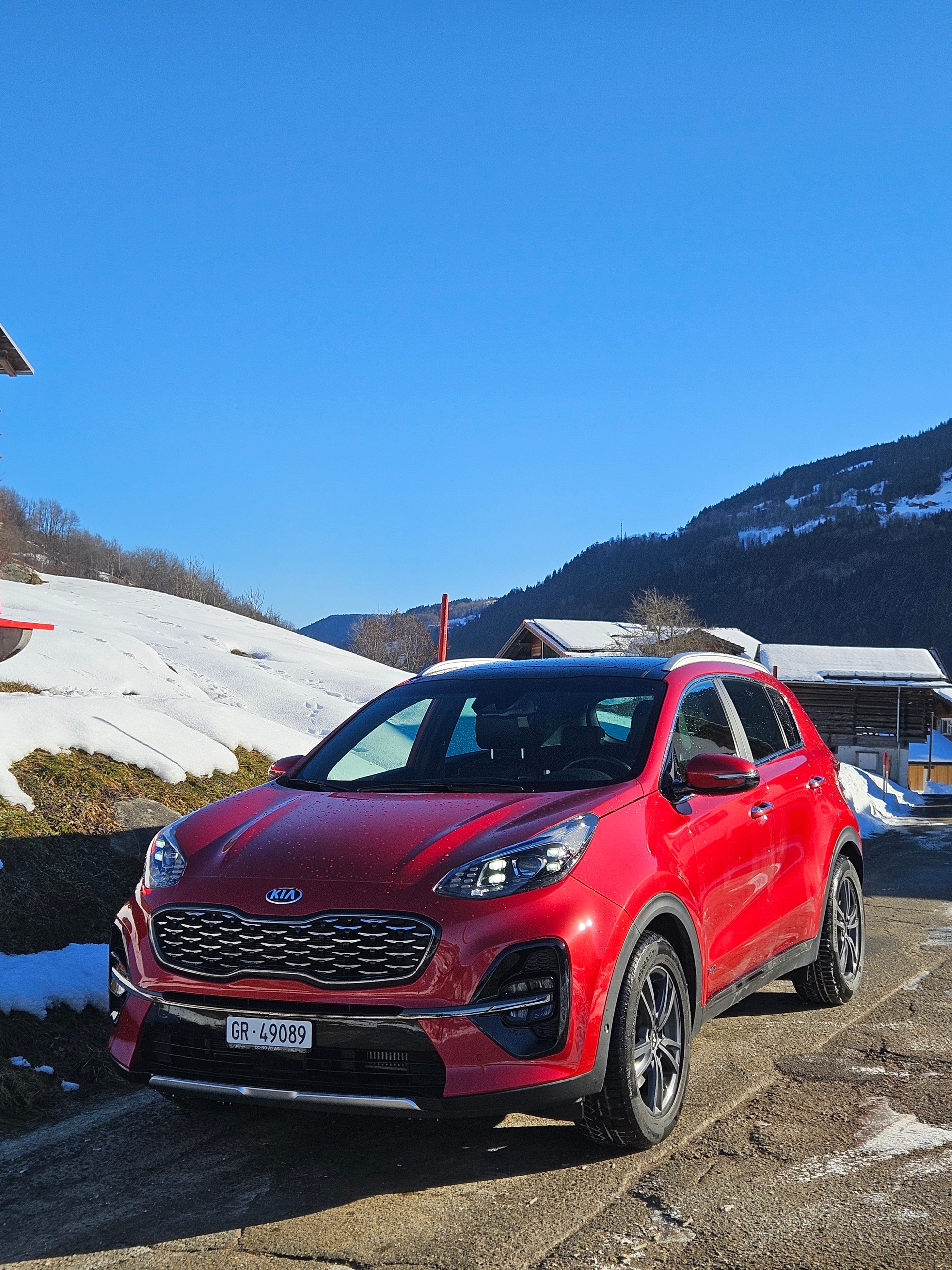 KIA Sportage 2.0CRDi MHEV GT Line 4WD Automat-image-0