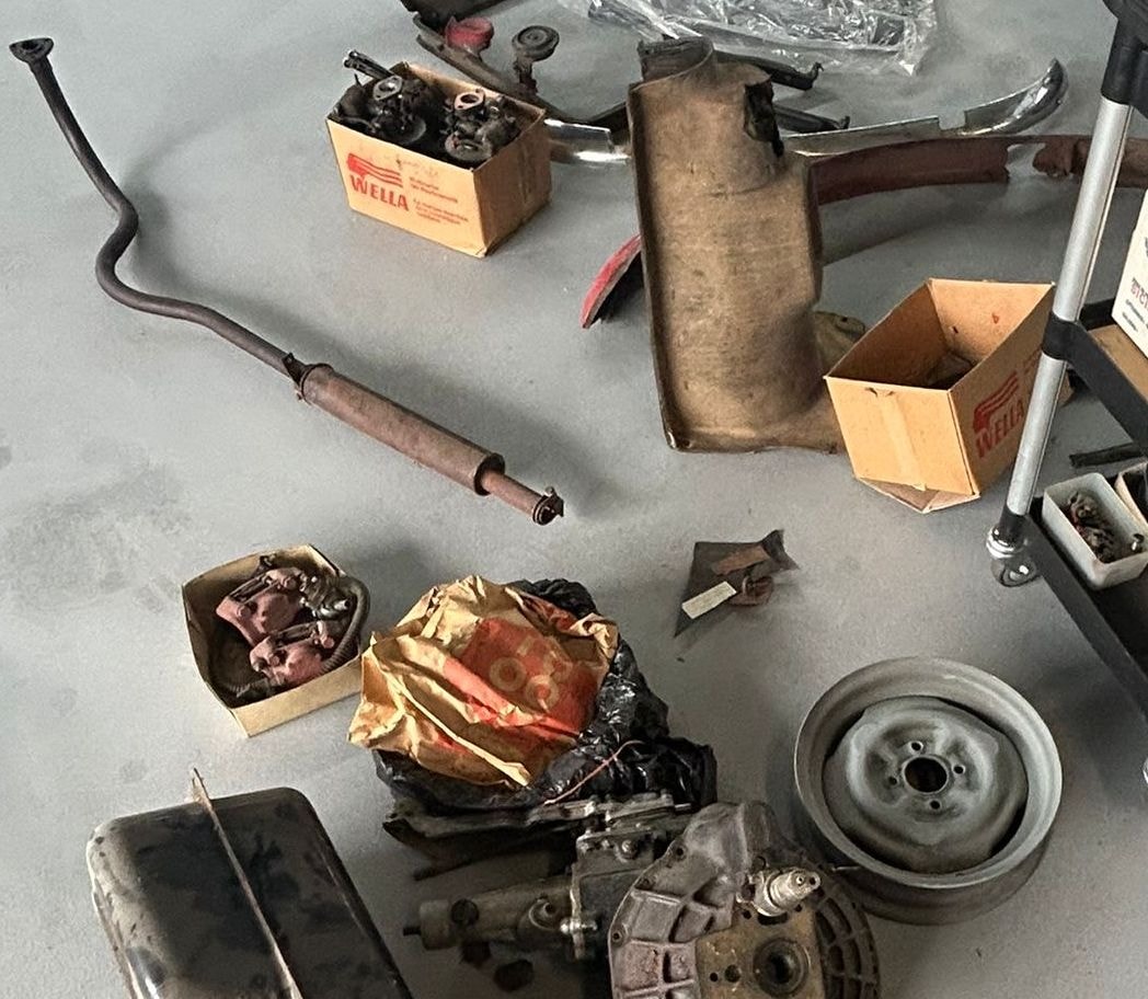 TRIUMPH Spitfire 4 MK1-image-4